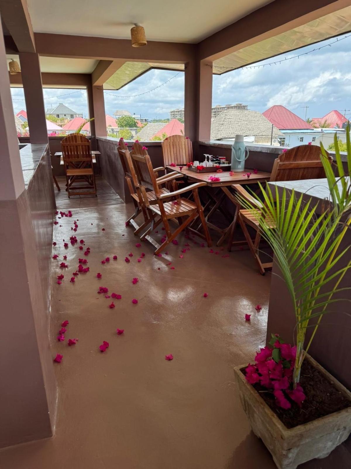 Binta Boutique Hotel - Small Oasis near Nungwi Beach