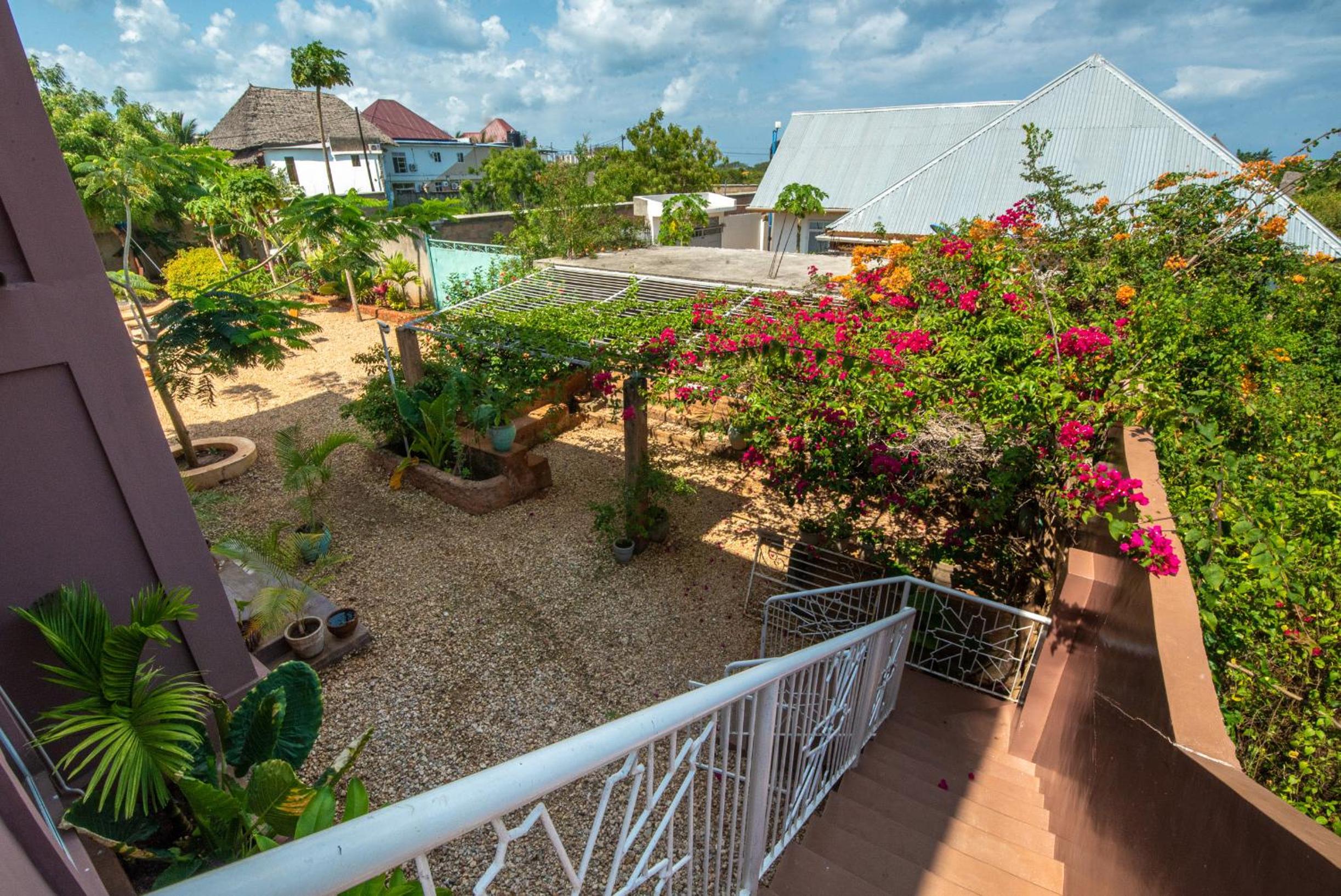 Binta Boutique Hotel - Small Oasis near Nungwi Beach