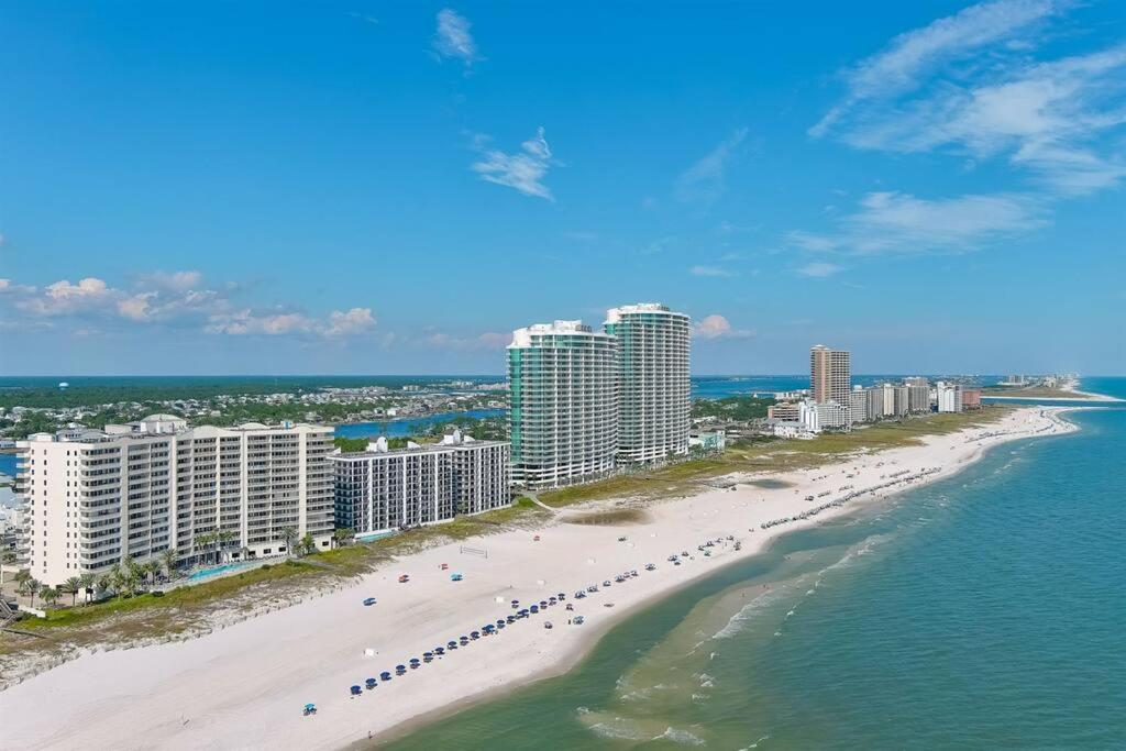 Admirals Quarters 405-Large Beachfront-4 Bedrooms with 3 Kings-Gorgeous-Views view 4