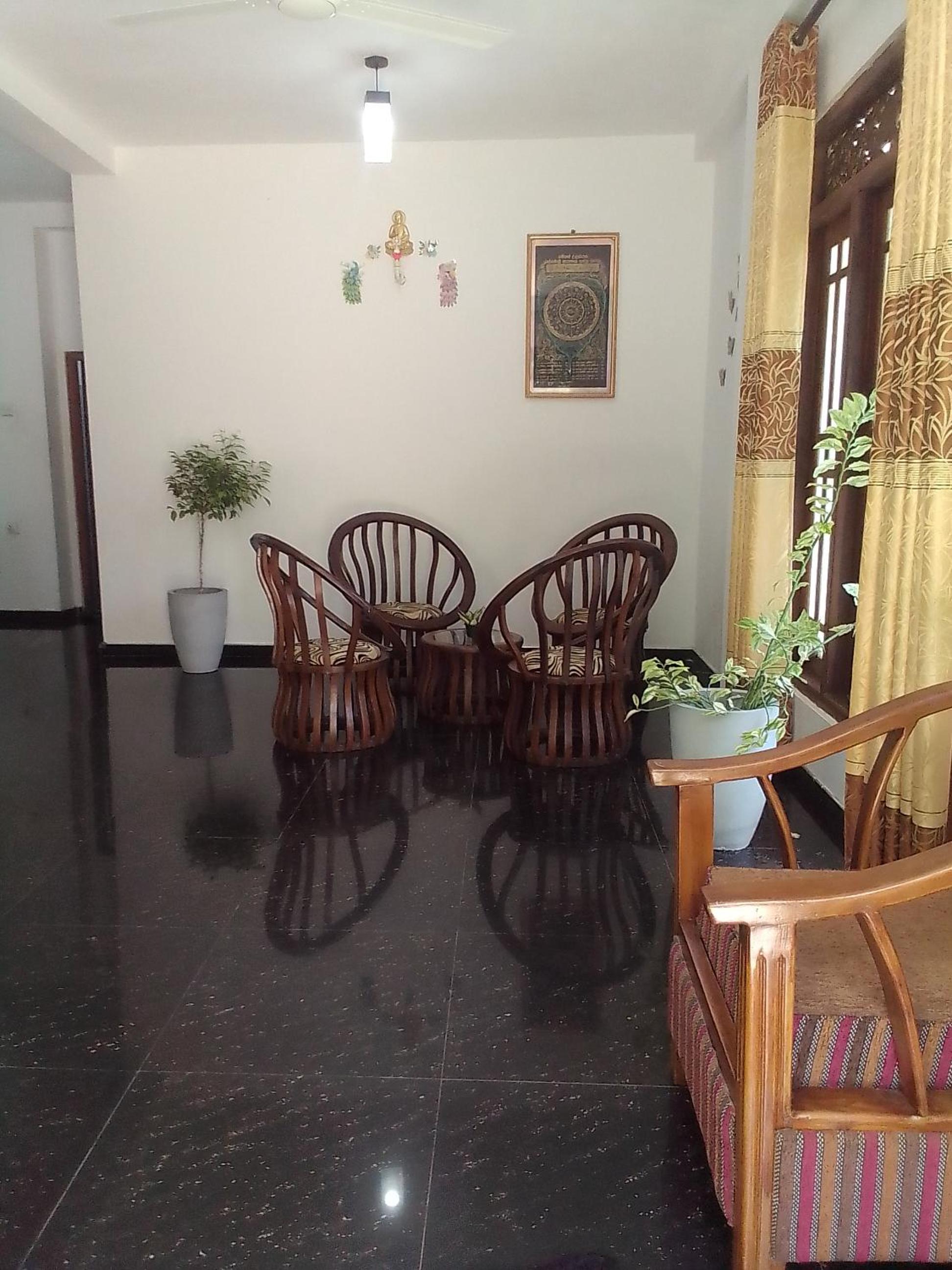 Villa Tharu Hikkaduwa