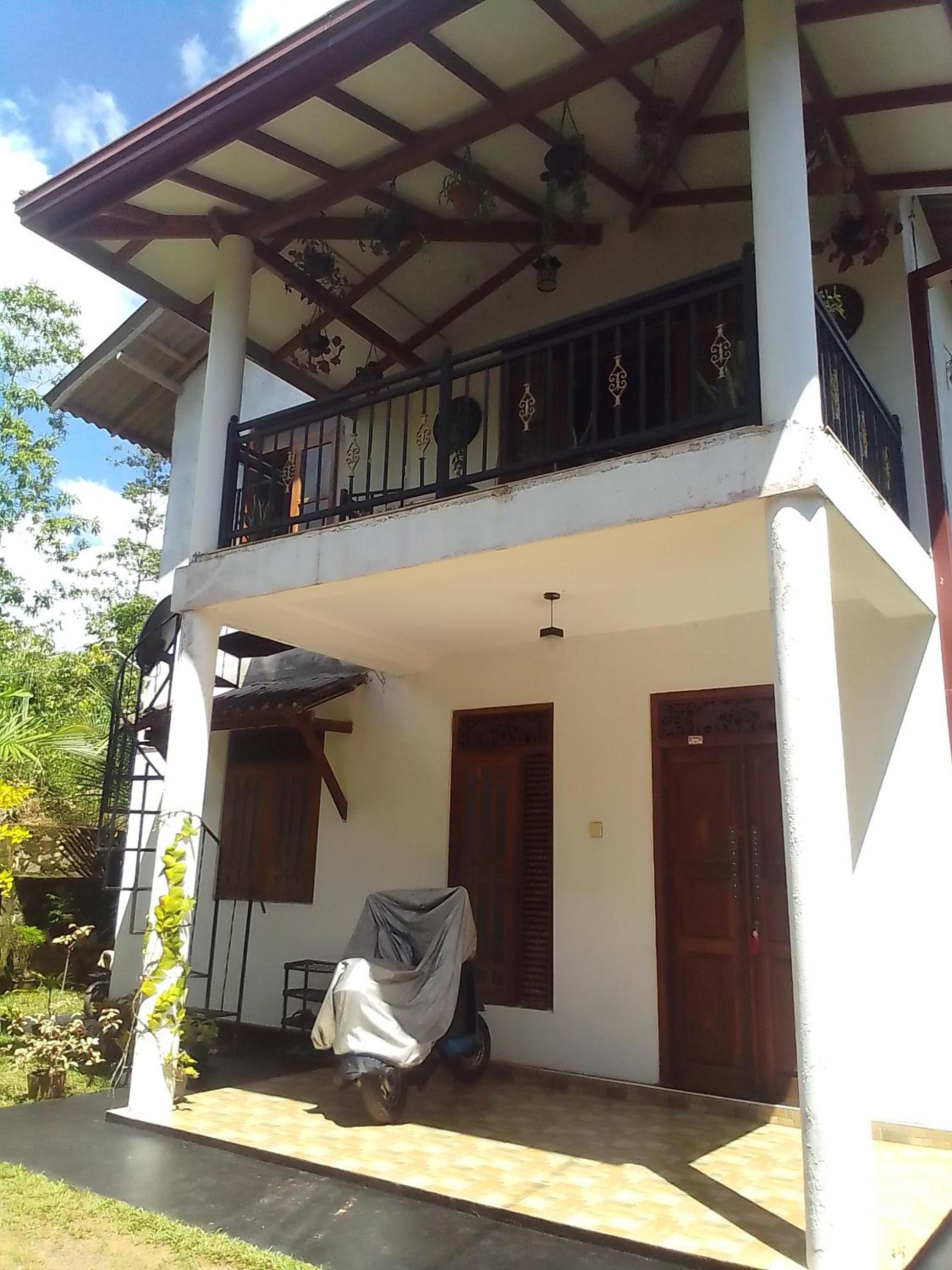 Villa Tharu Hikkaduwa