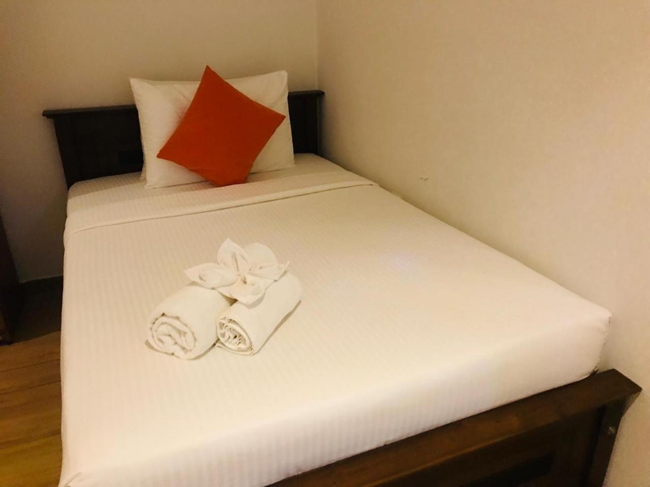 Diva Villa Airport Transit Hotel