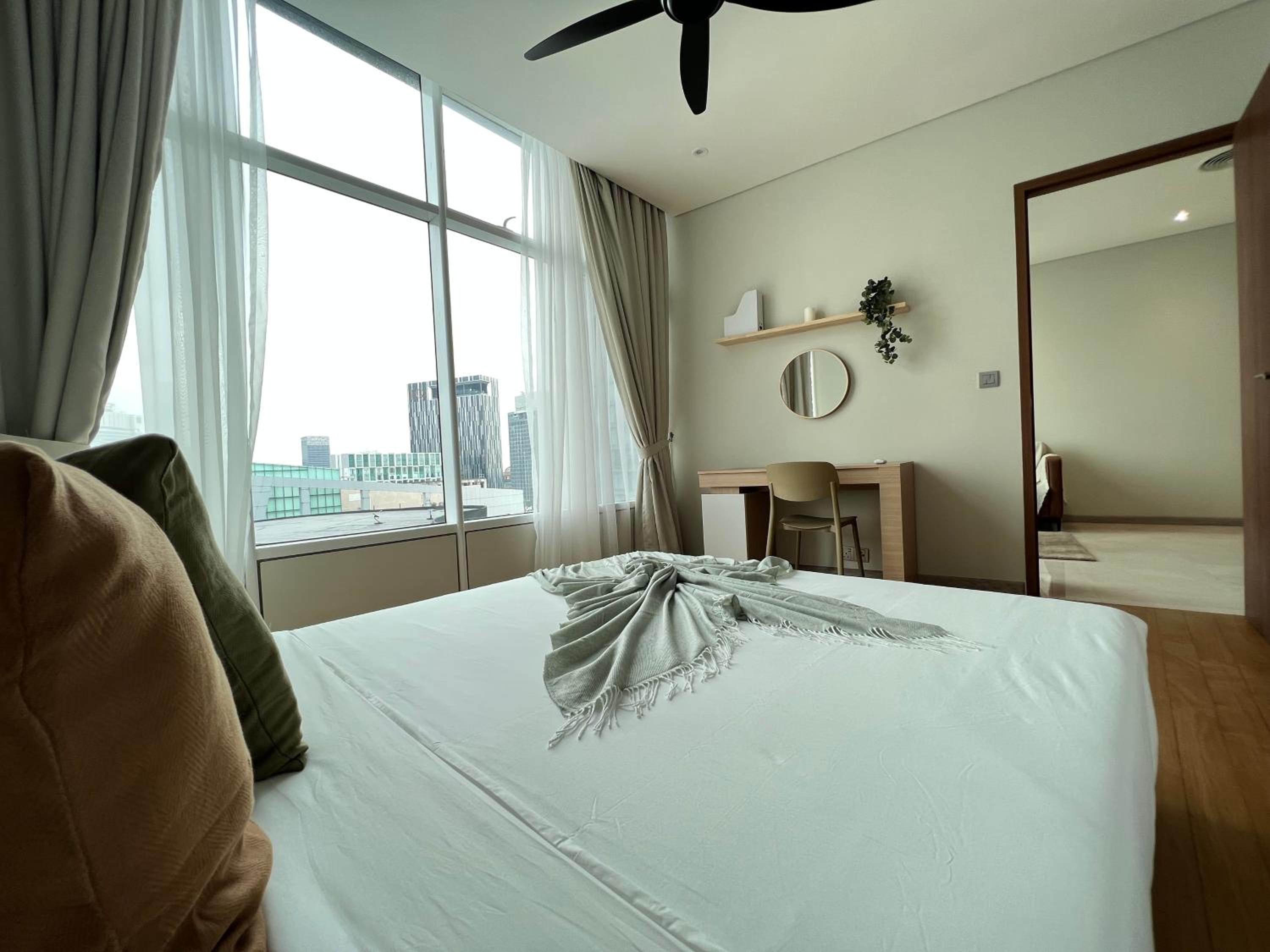 Sky Suites Charming 3BR Suite KLCC View