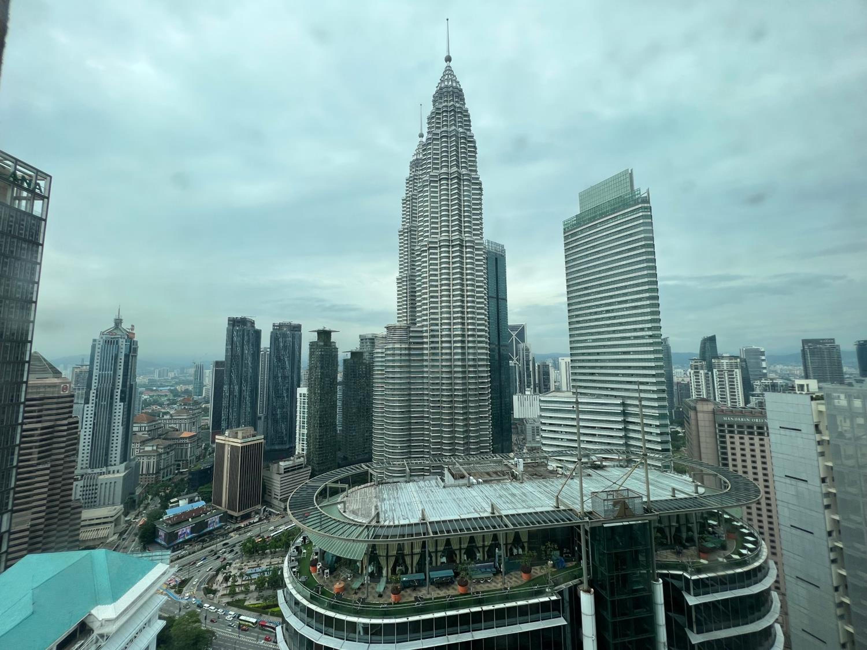 Sky Suites Charming 3BR Suite KLCC View