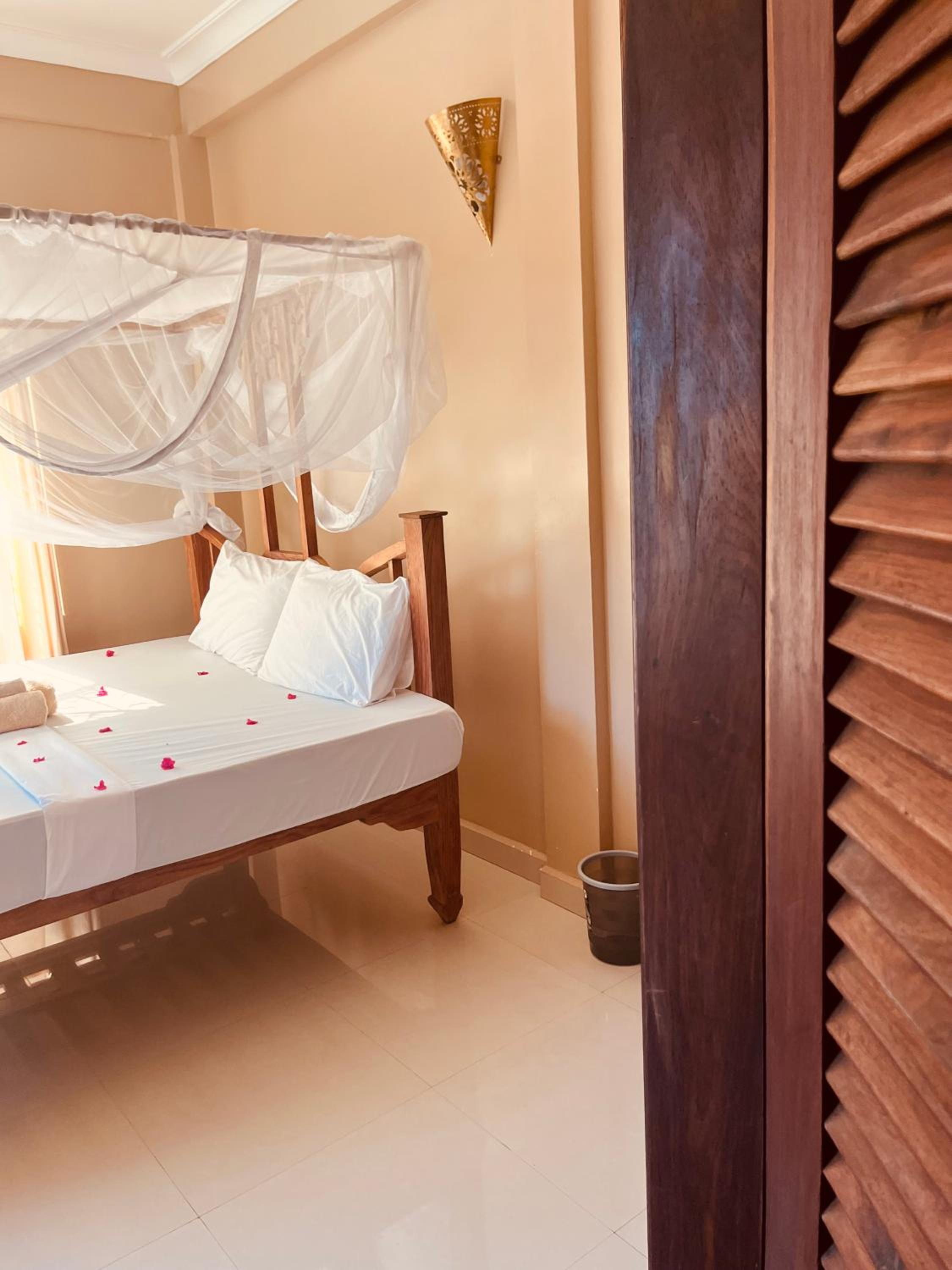 Binta Boutique Hotel - Small Oasis near Nungwi Beach