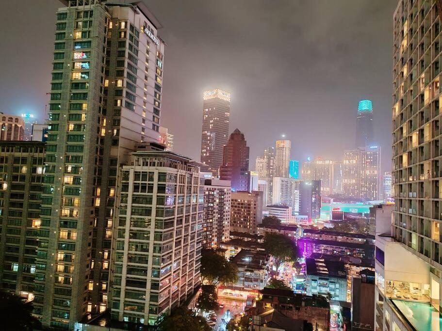 10 Seri Bukit Ceylon 5 minutes Alor Street Bukit Bintang KLCC Pavilion 2R2B 8 Pax