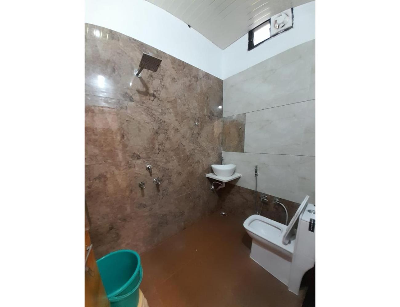 Hotel Mahadev Kripa, Kothi
