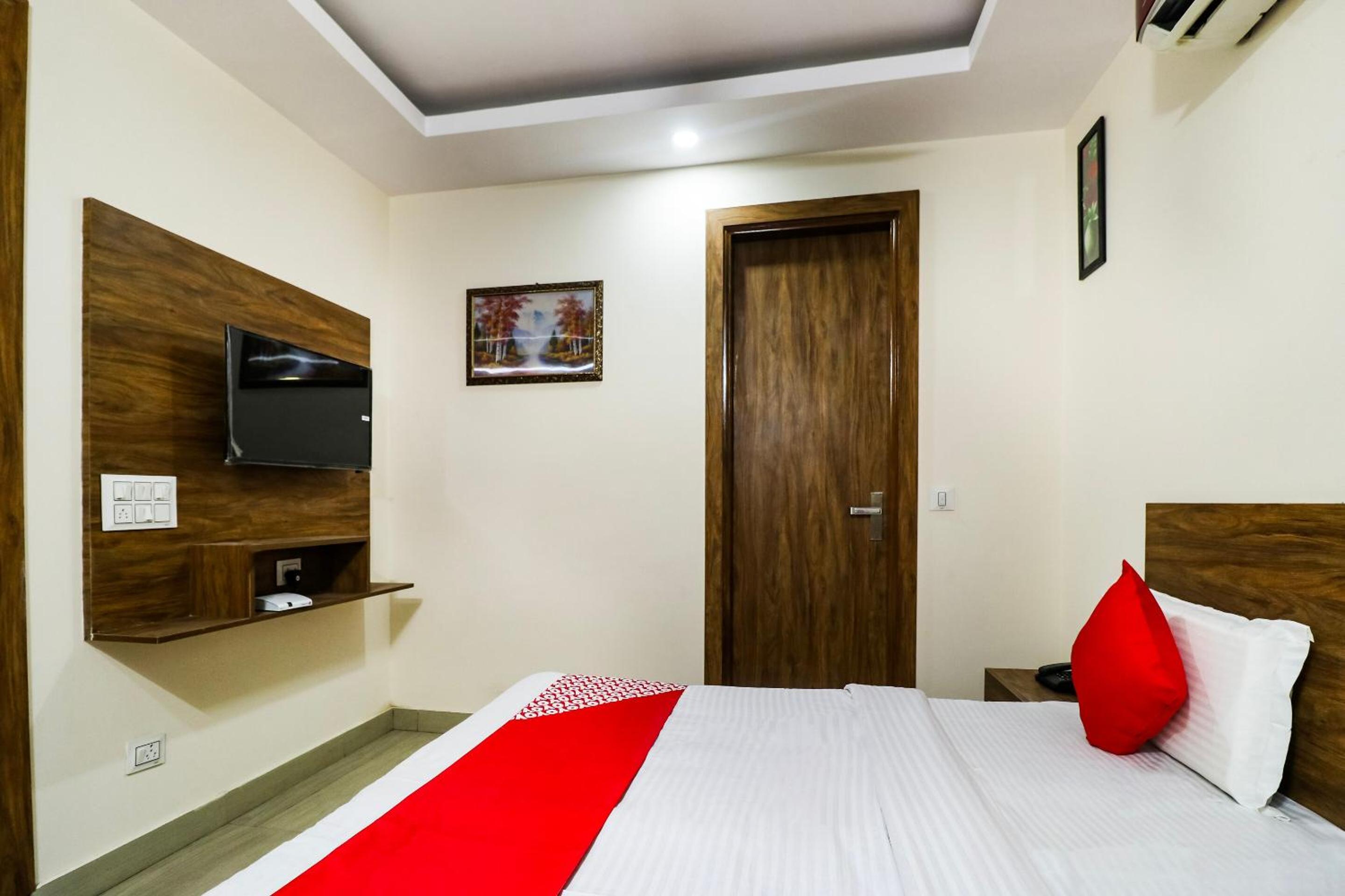 Hotel O The Vansh Balaji Hot view 3