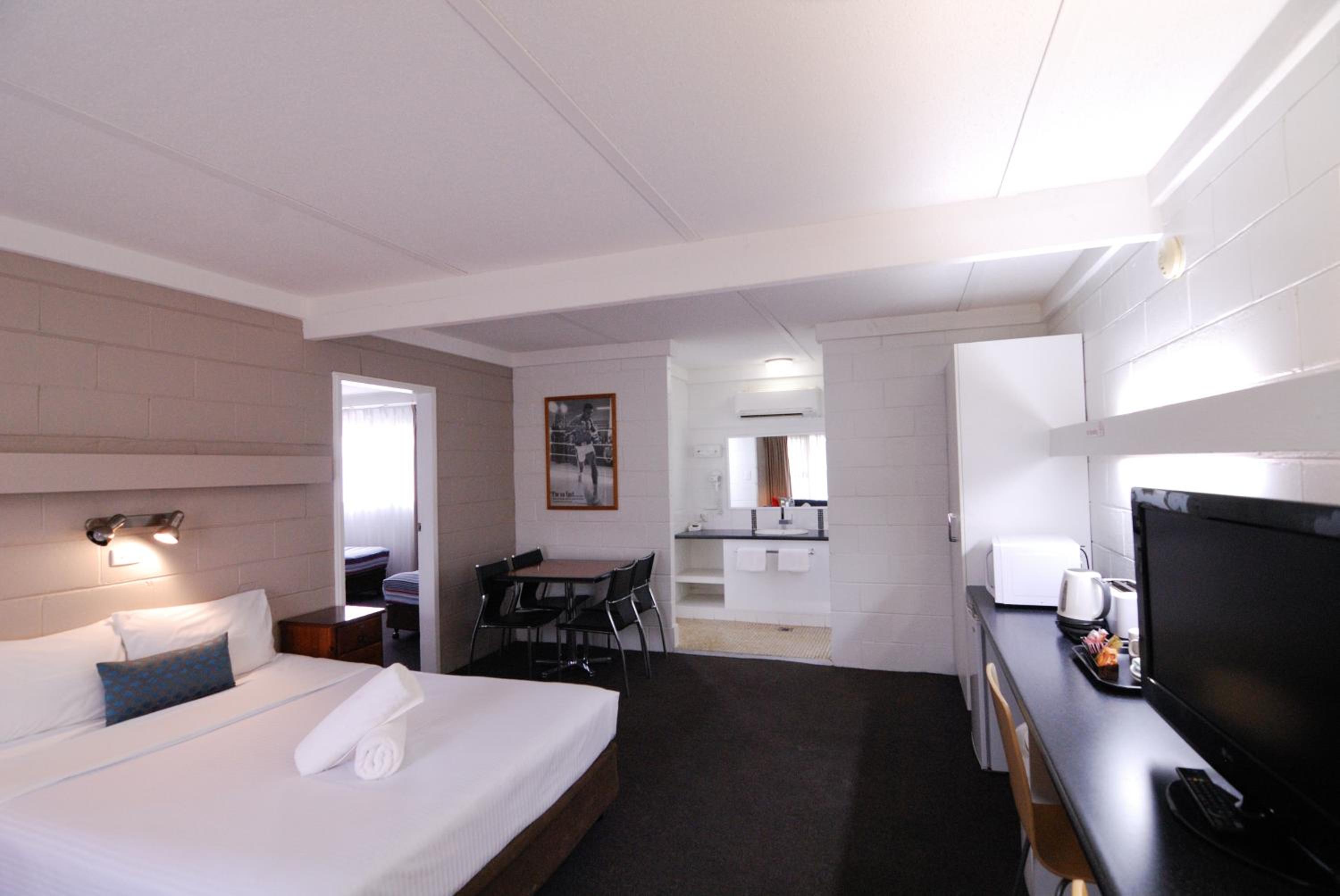 Mayfair Motel
