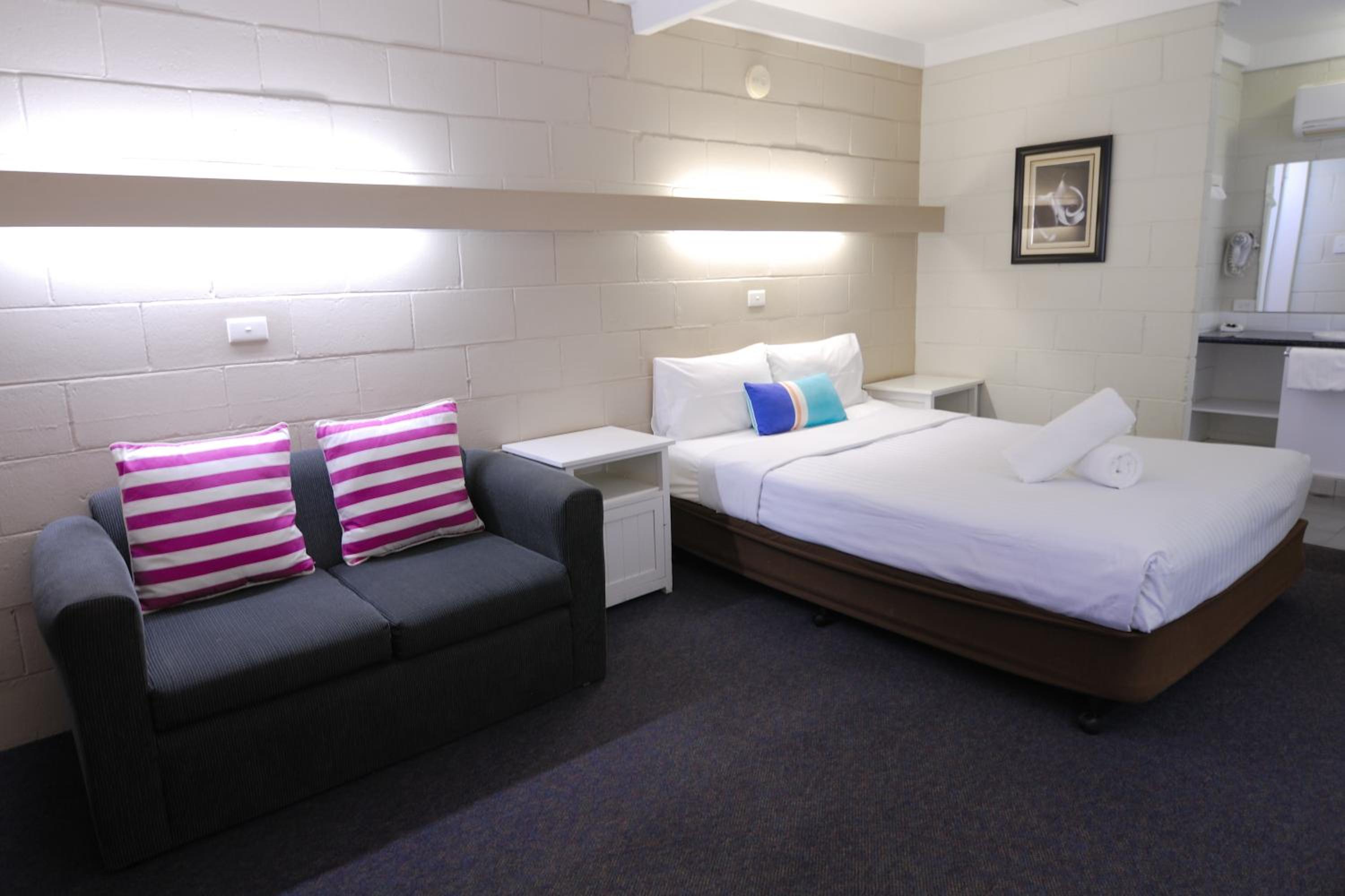 Mayfair Motel
