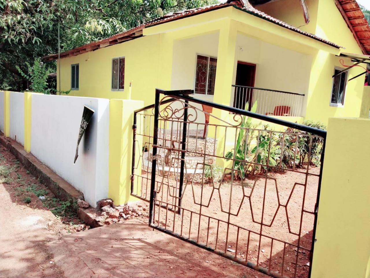 Dhaklos Guest House view 2