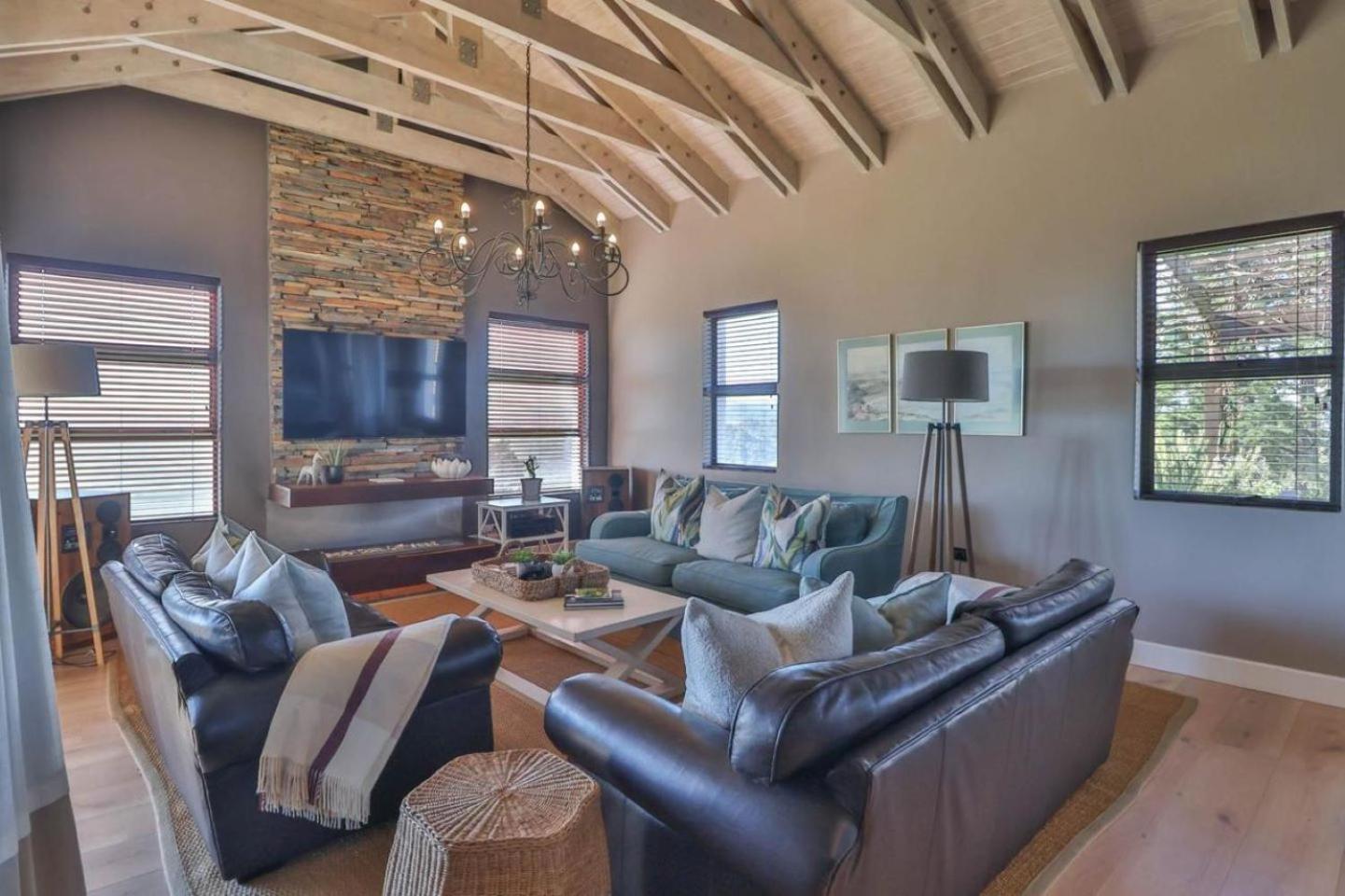 Pezula Luxury Get Away view 4