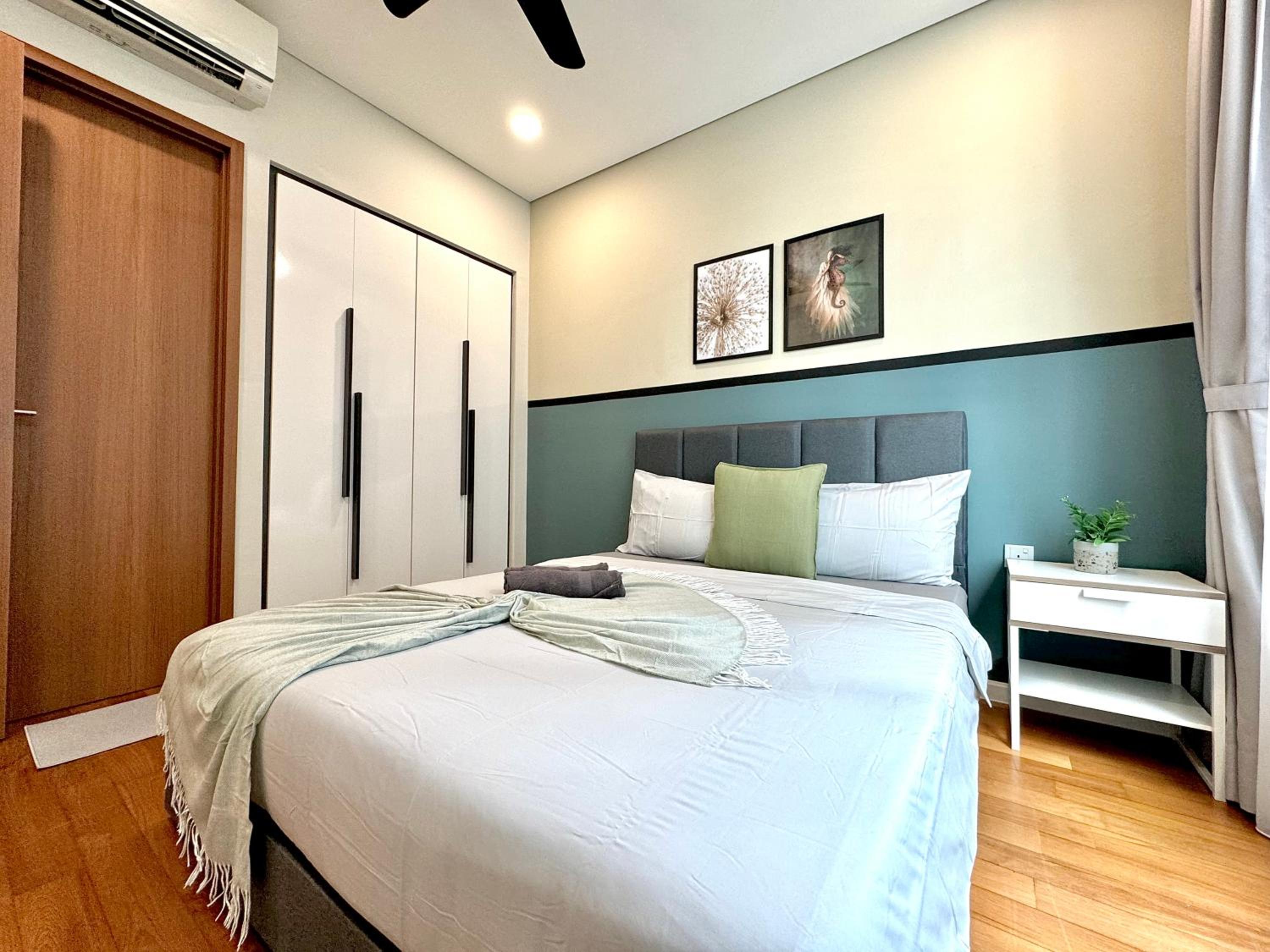 Sky Suites Deluxe 3BR Suite at KLCC