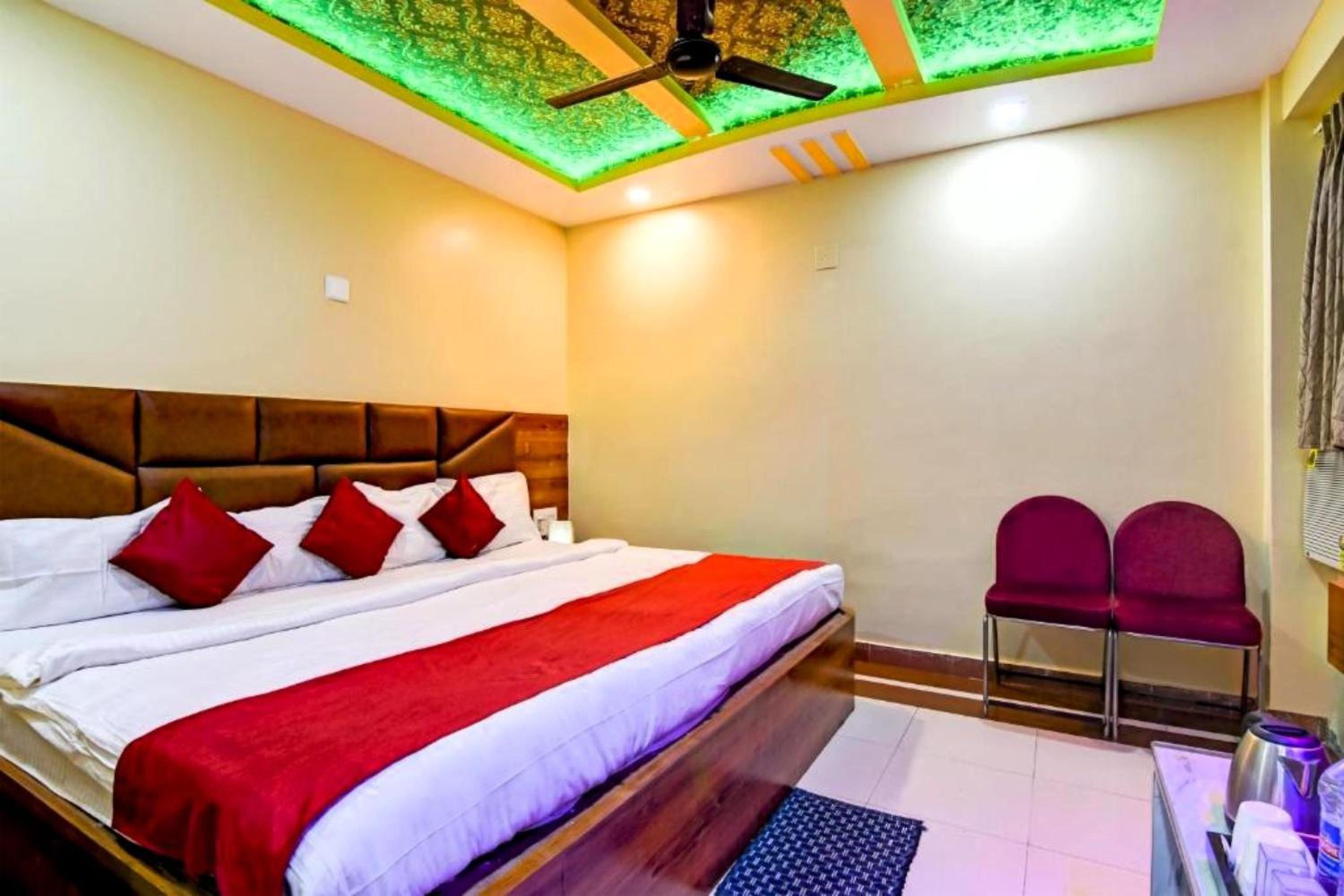 Hotel A-shray Swargadwar Puri Near -Golden-Sea-Beach-and Temple-with-Lift-Wifi-Restaurant-Parking facilities-Newly Decorated Room-with-Prime-Location