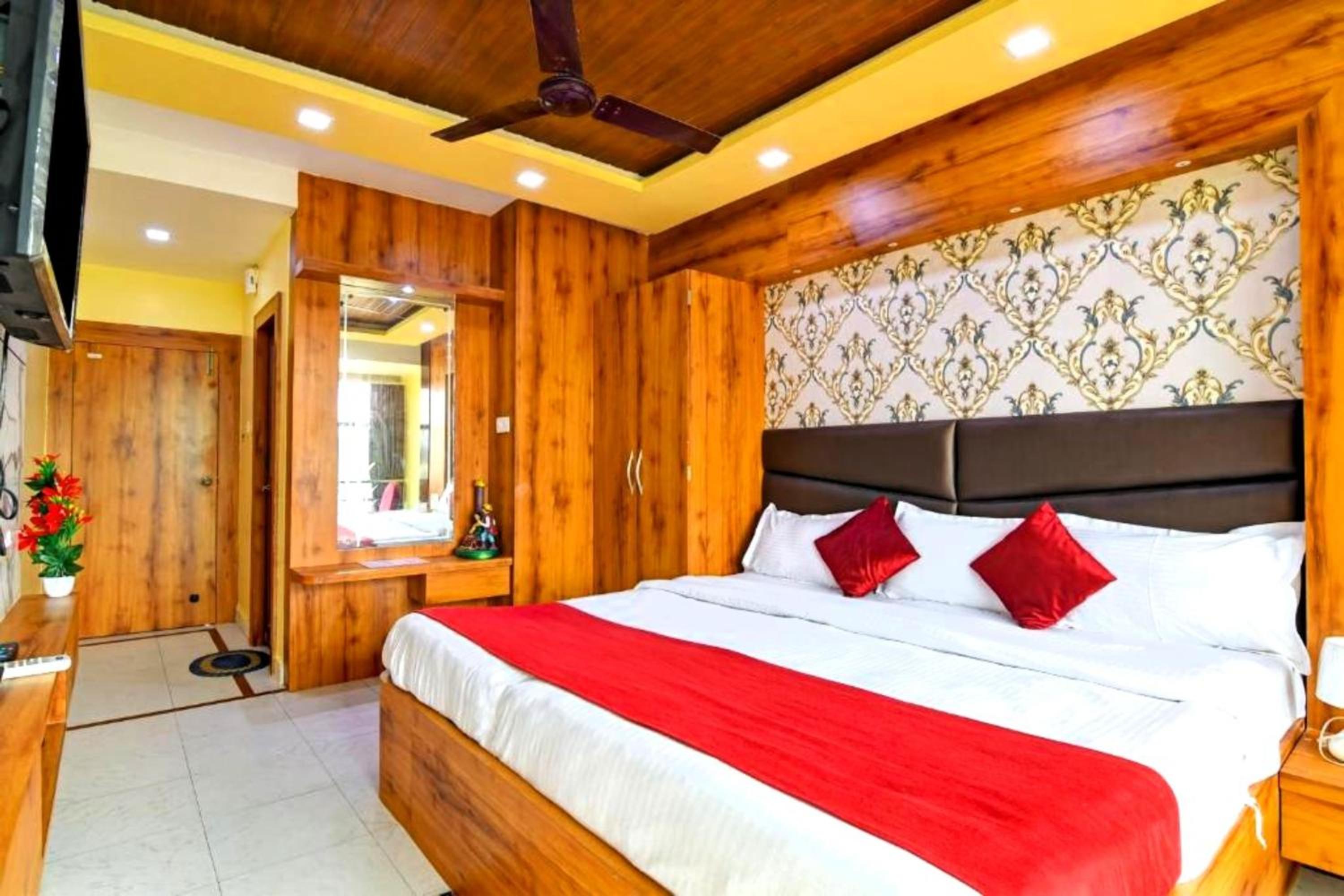 Hotel A-shray Swargadwar Puri Near -Golden-Sea-Beach-and Temple-with-Lift-Wifi-Restaurant-Parking facilities-Newly Decorated Room-with-Prime-Location