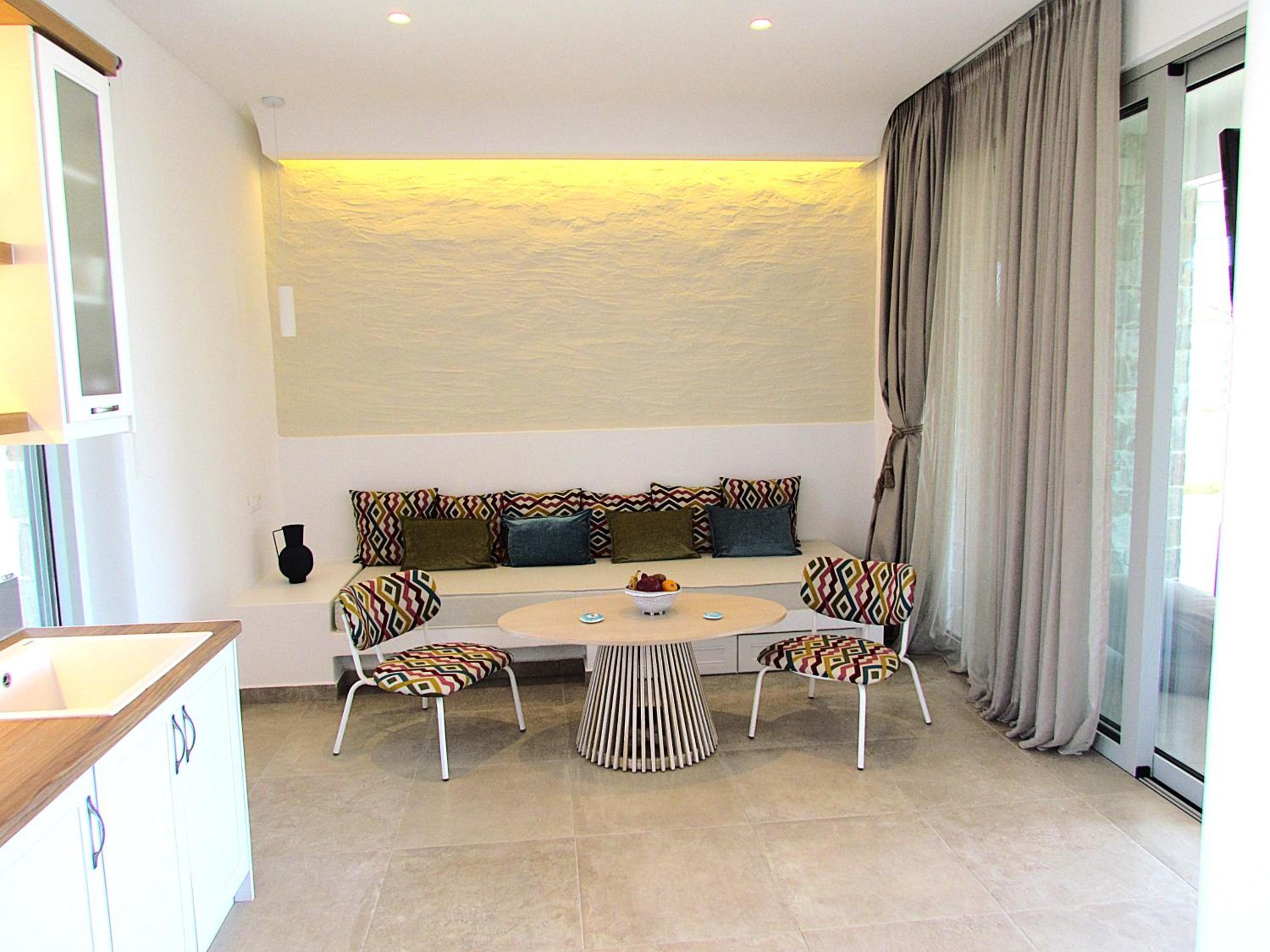 Orelia Luxury Villas