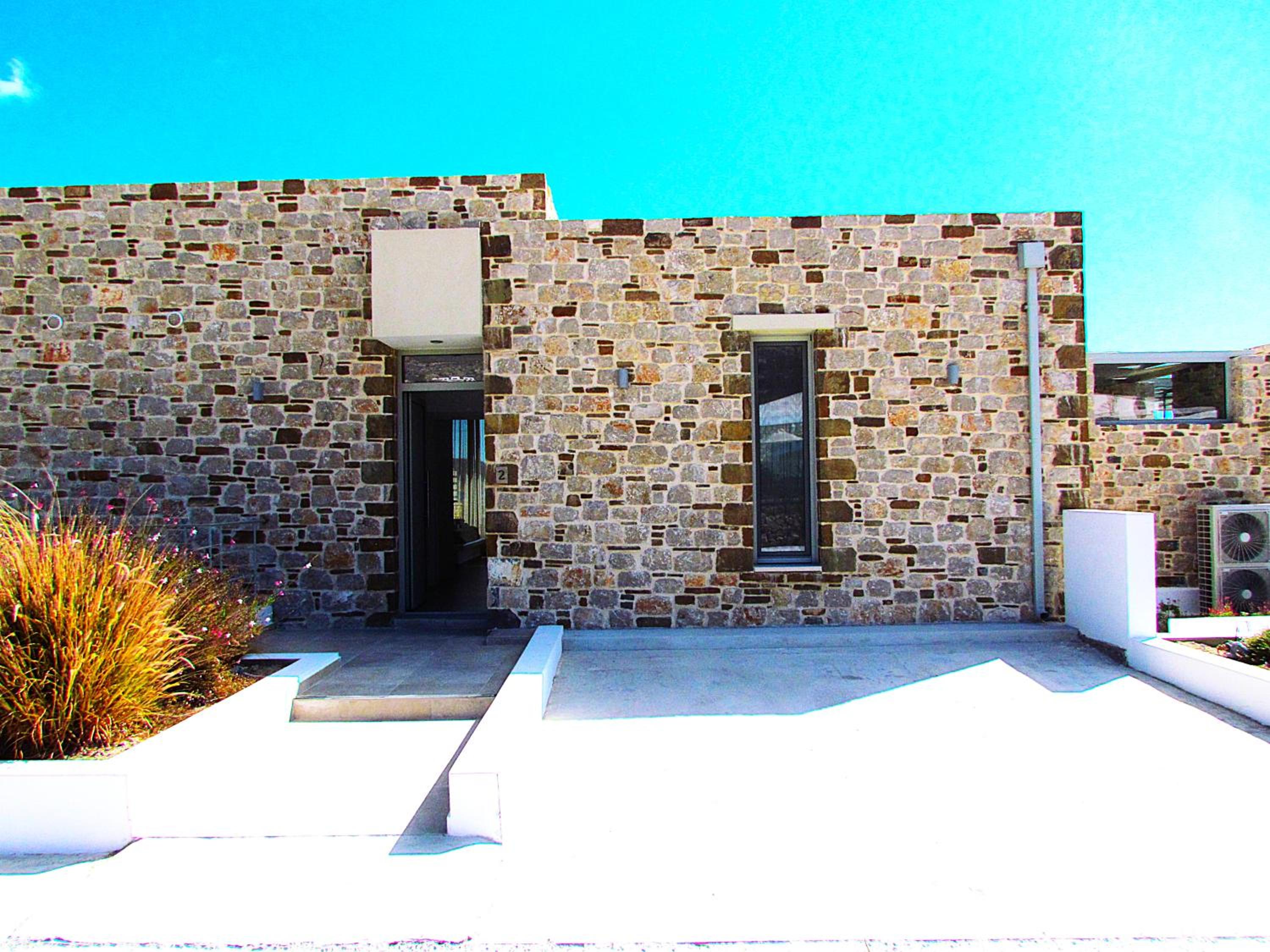 Orelia Luxury Villas