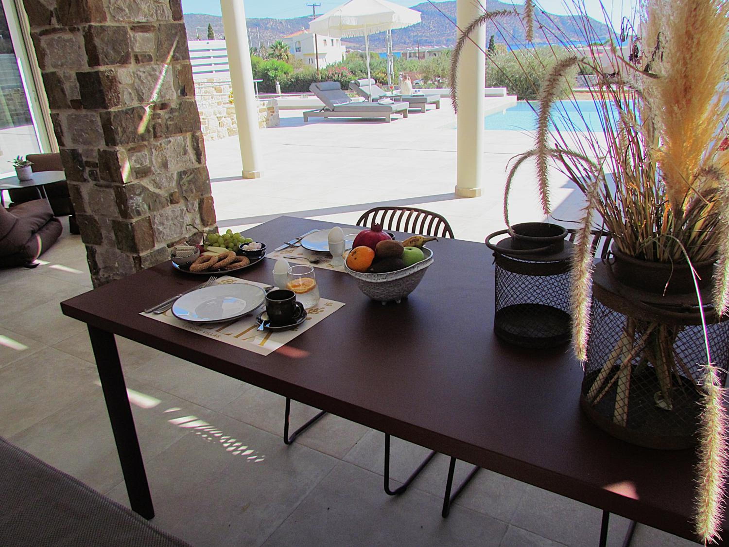 Orelia Luxury Villas