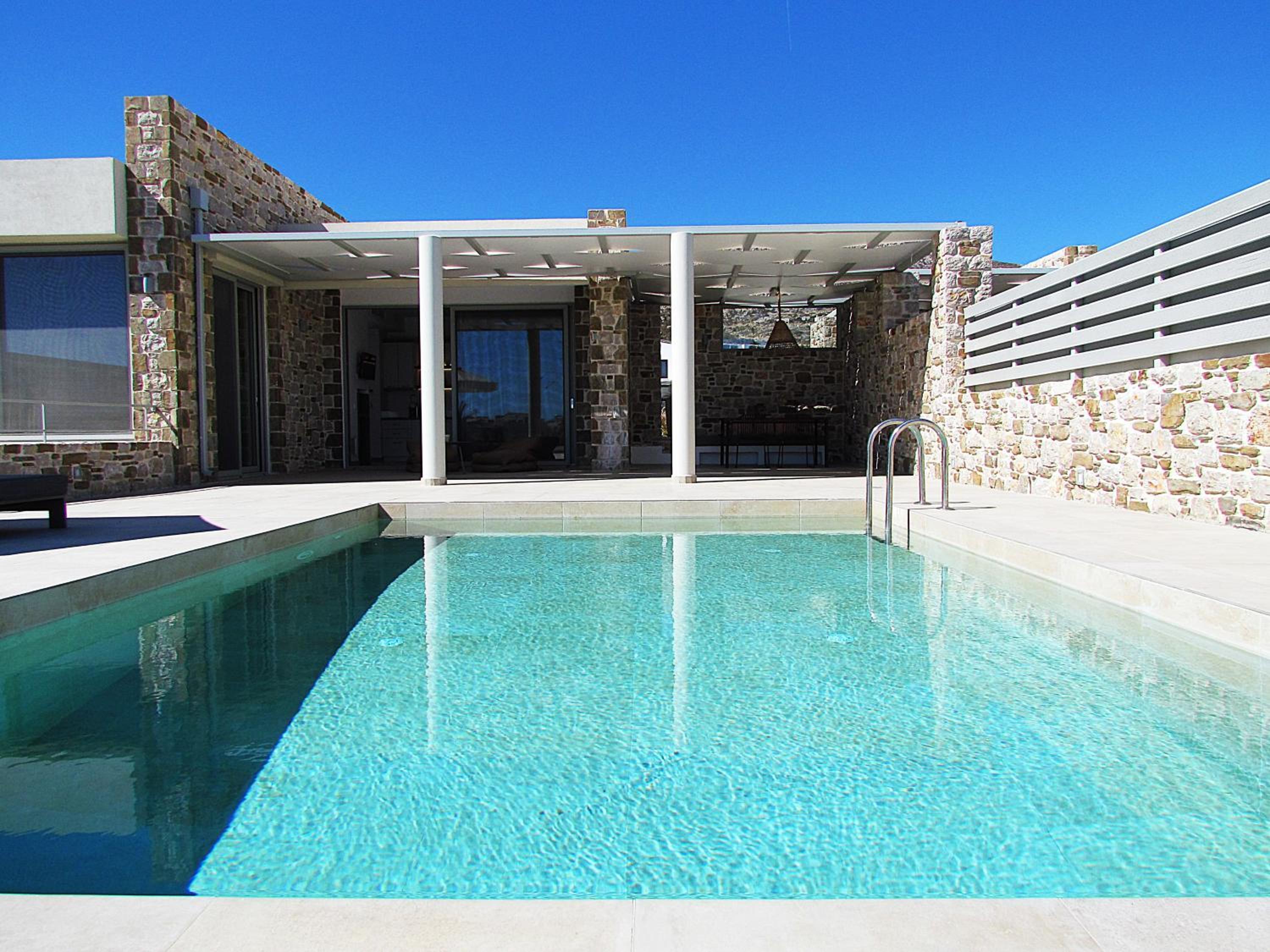 Orelia Luxury Villas
