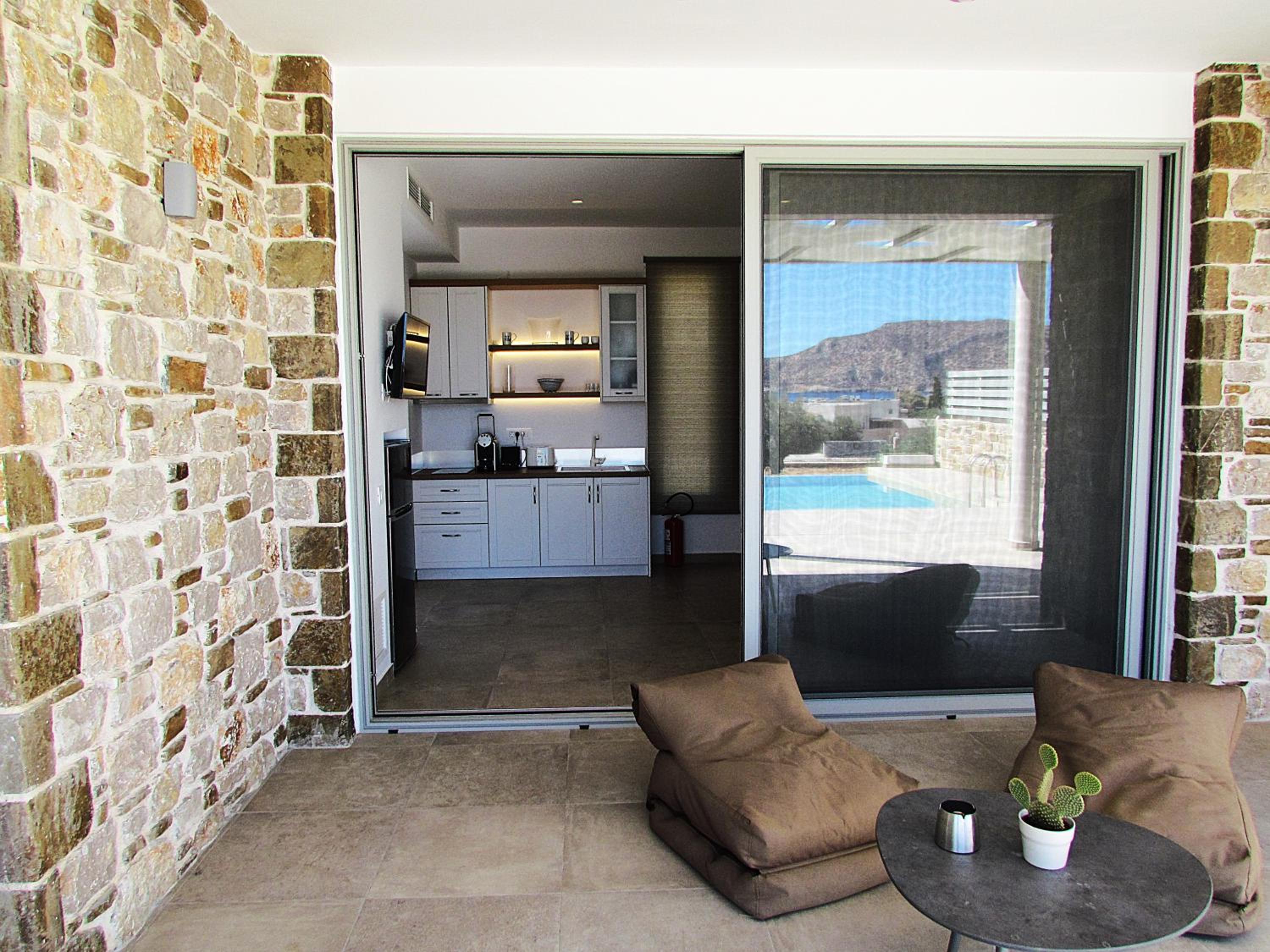 Orelia Luxury Villas