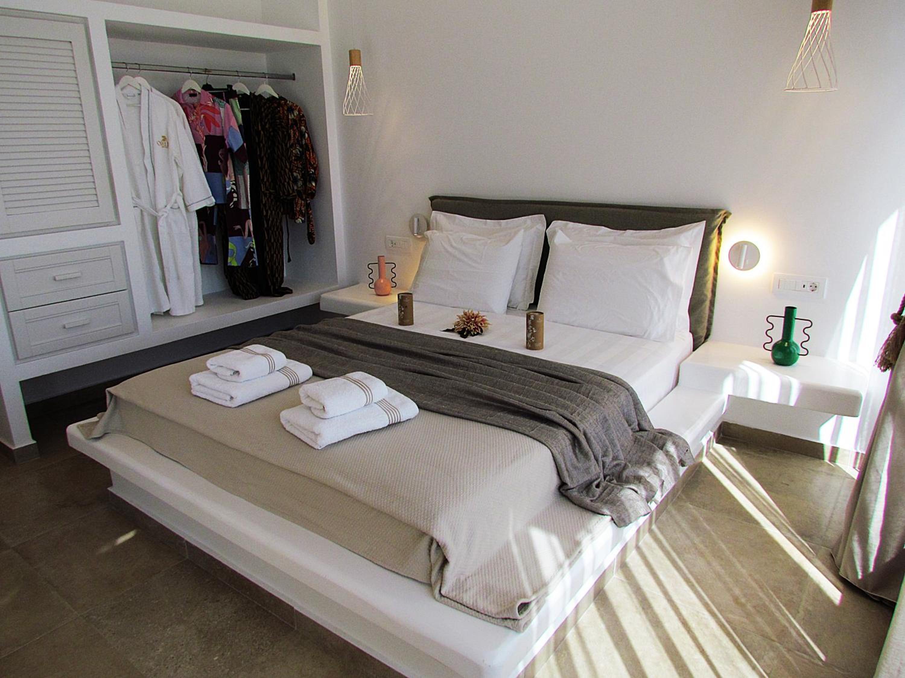 Orelia Luxury Villas