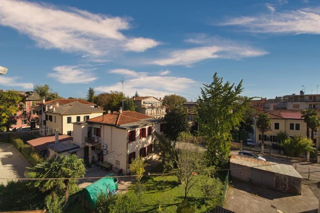 Venice Family House