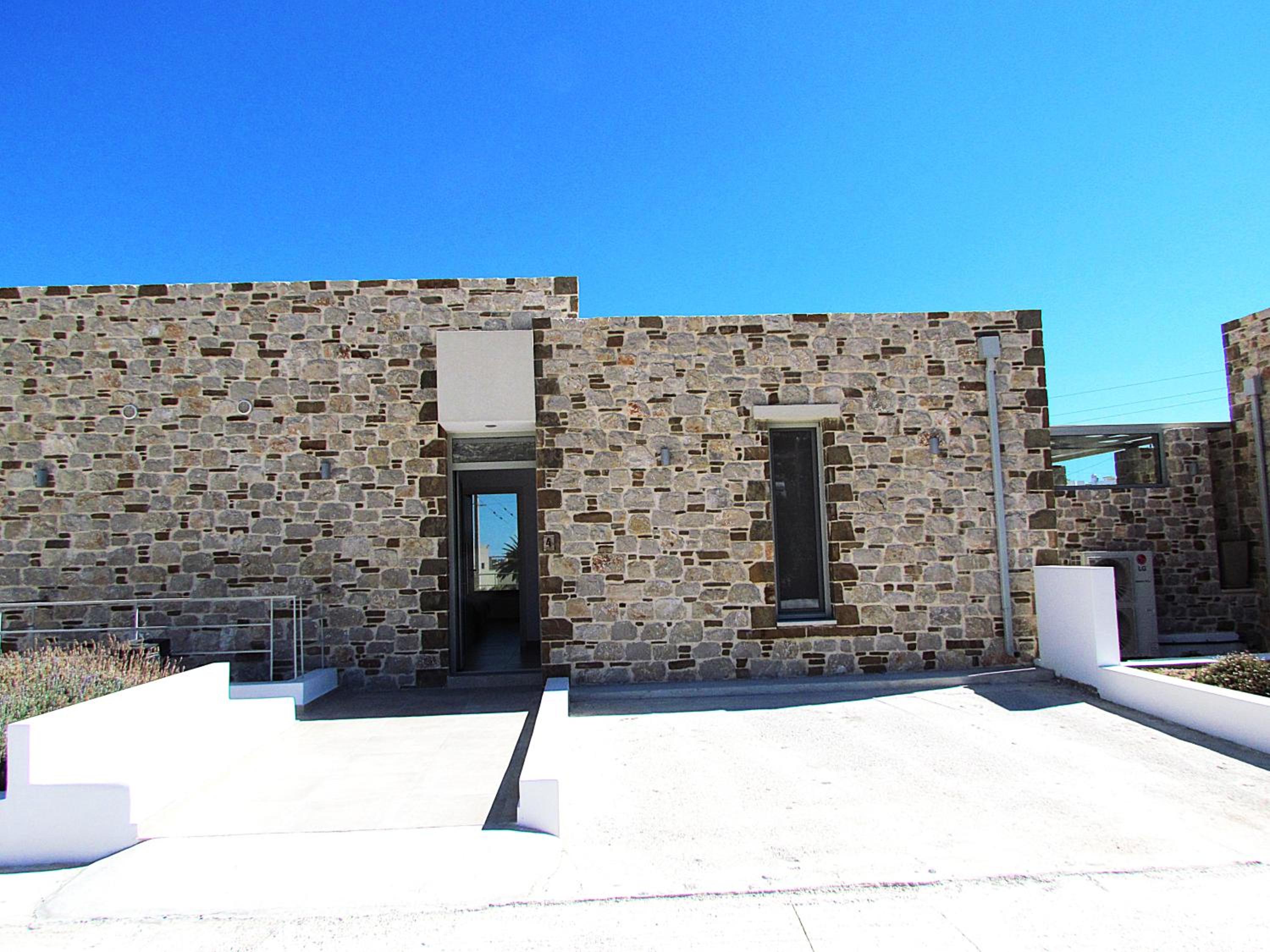 Orelia Luxury Villas