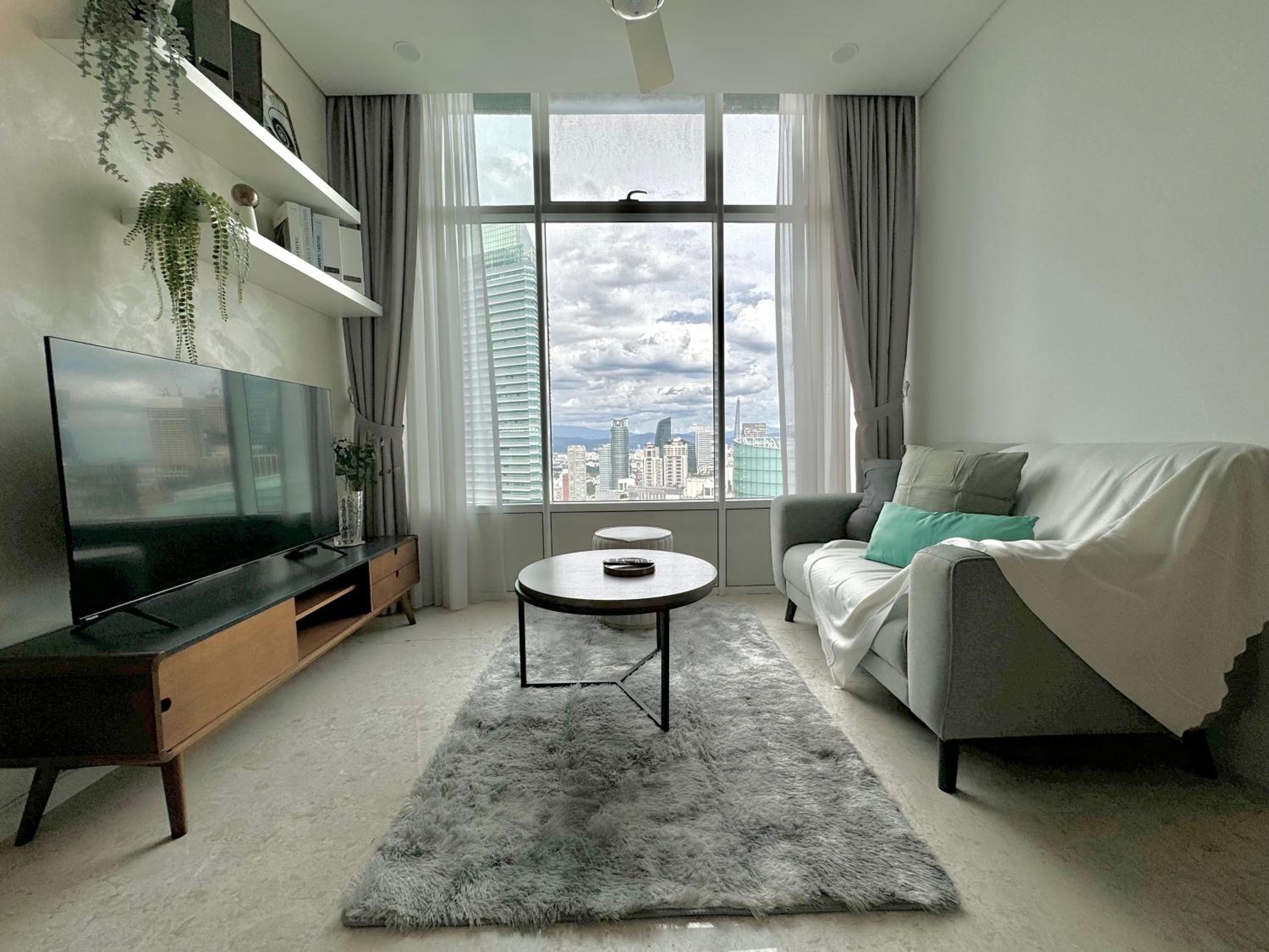 Sky Suites Wonder 2BR Suite KLCC View