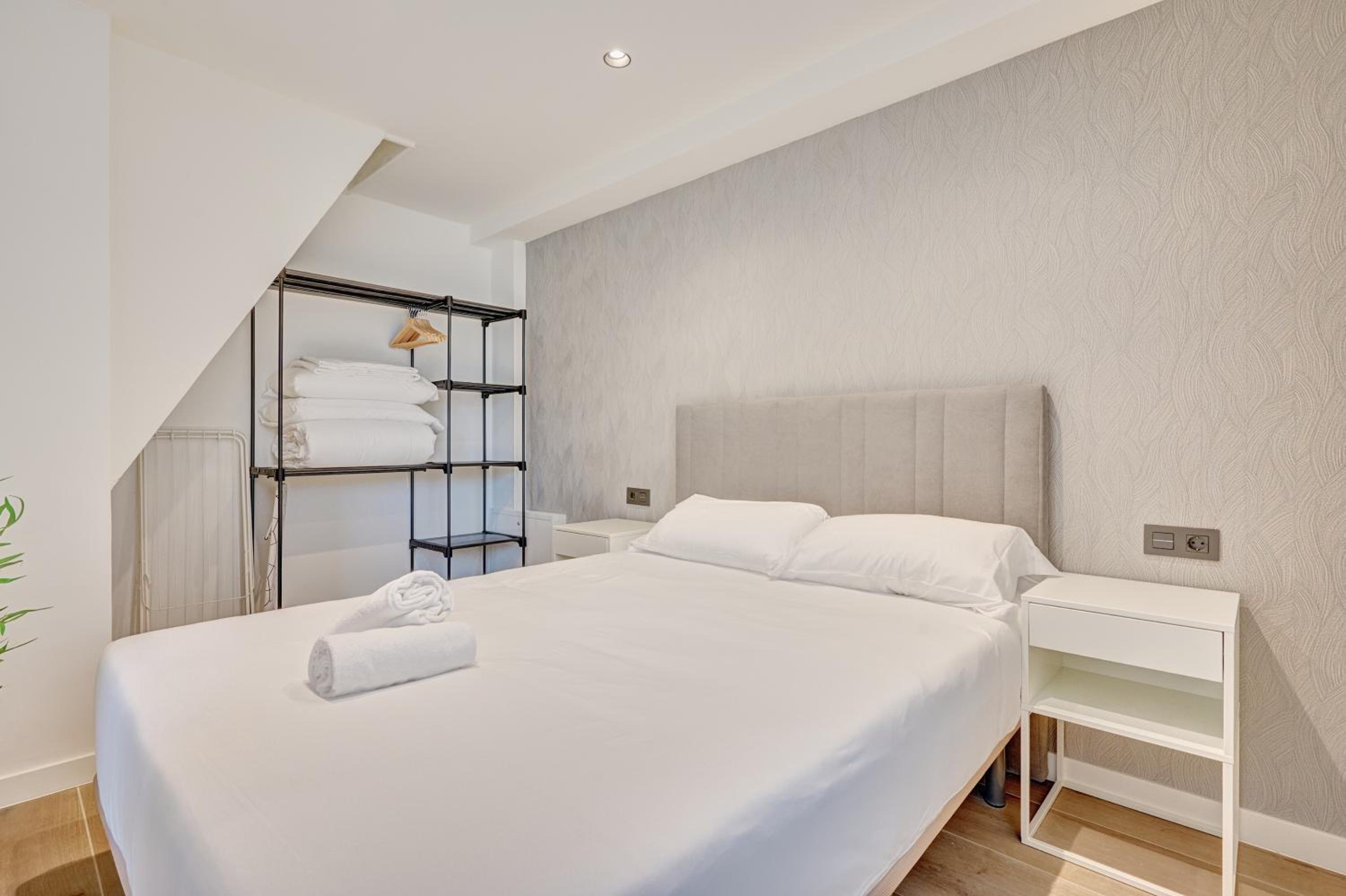 Apartamentos Jorgito by Clabao