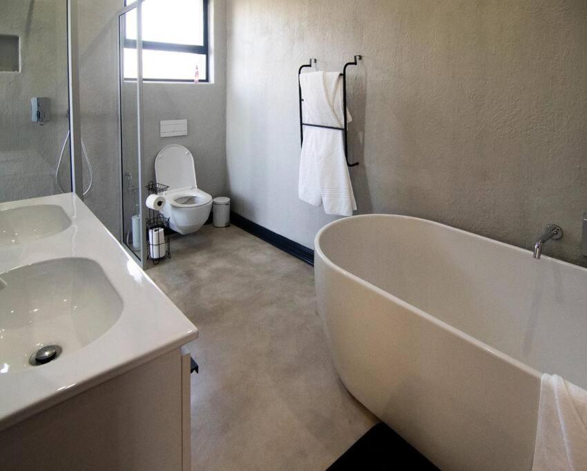 Sihlangu Lodge, Mjejane Game Reserve view 4