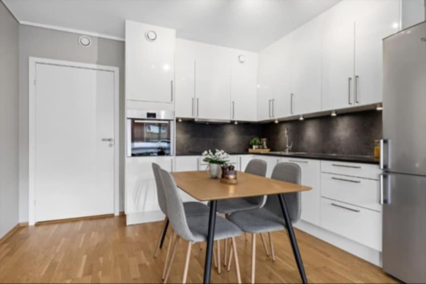 Great central 2-room apartment view 3
