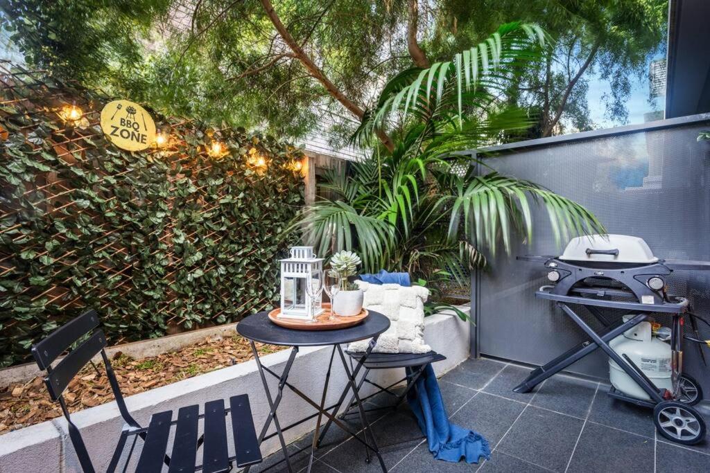 Elwood Beachside Escape