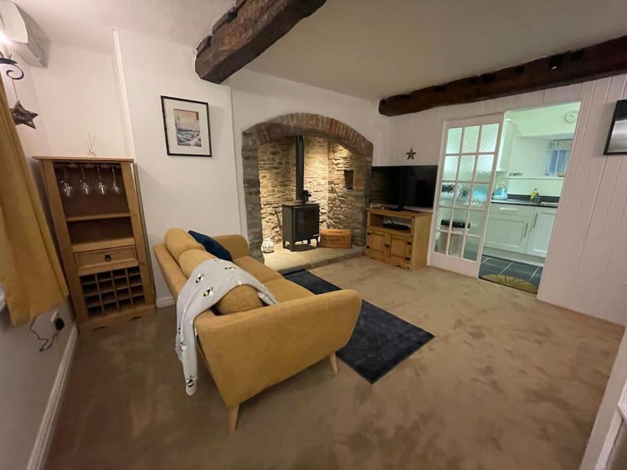 Braunton Breaks - North Beach Cottage view 5