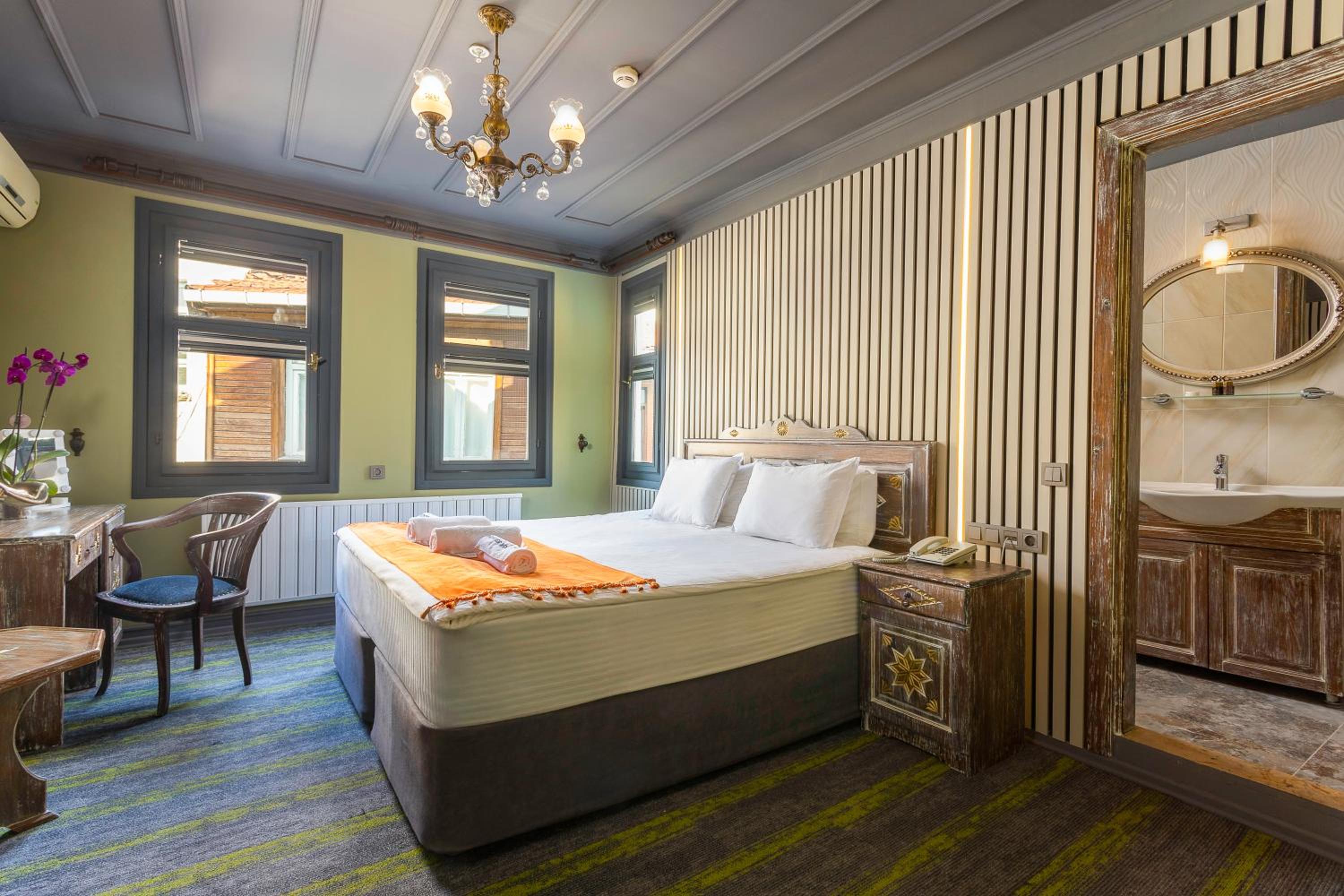 Wonder Wood Otel - Image 5