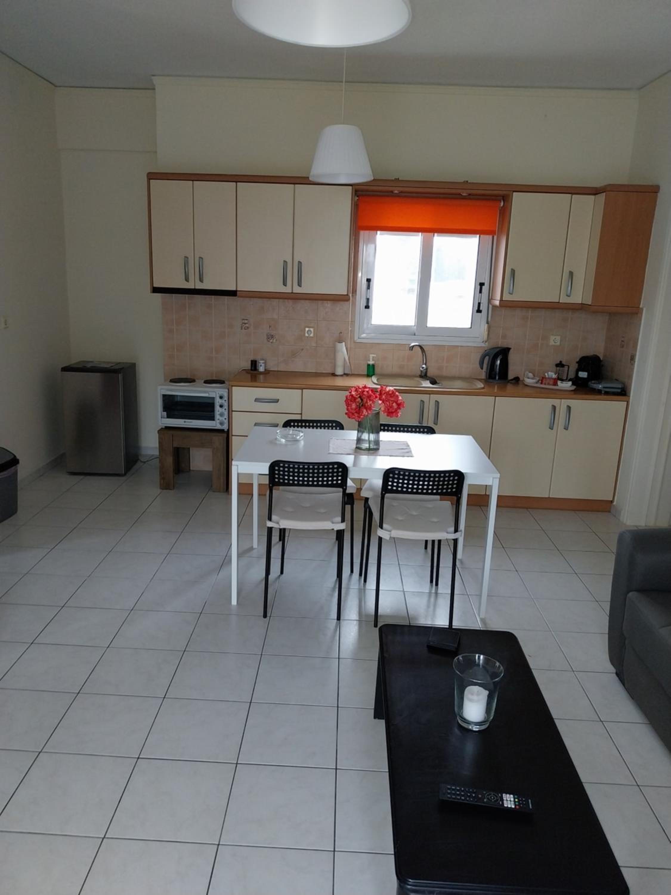 Nav Apart, Salamina view 4