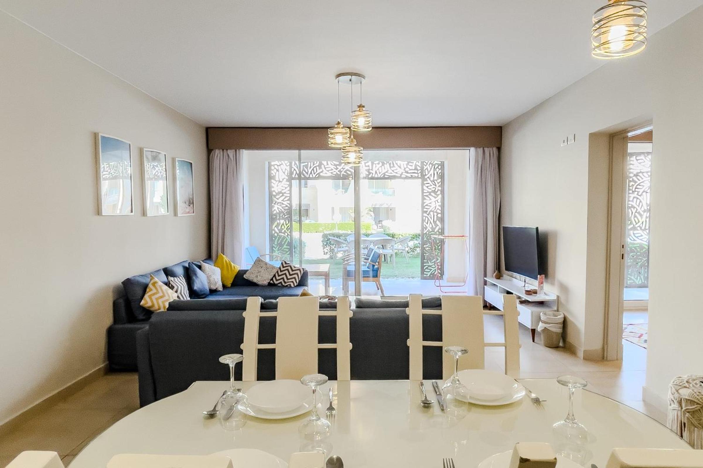 Roomy & Relaxed 1BDR Mangroovy Free Beach & Pool view 4