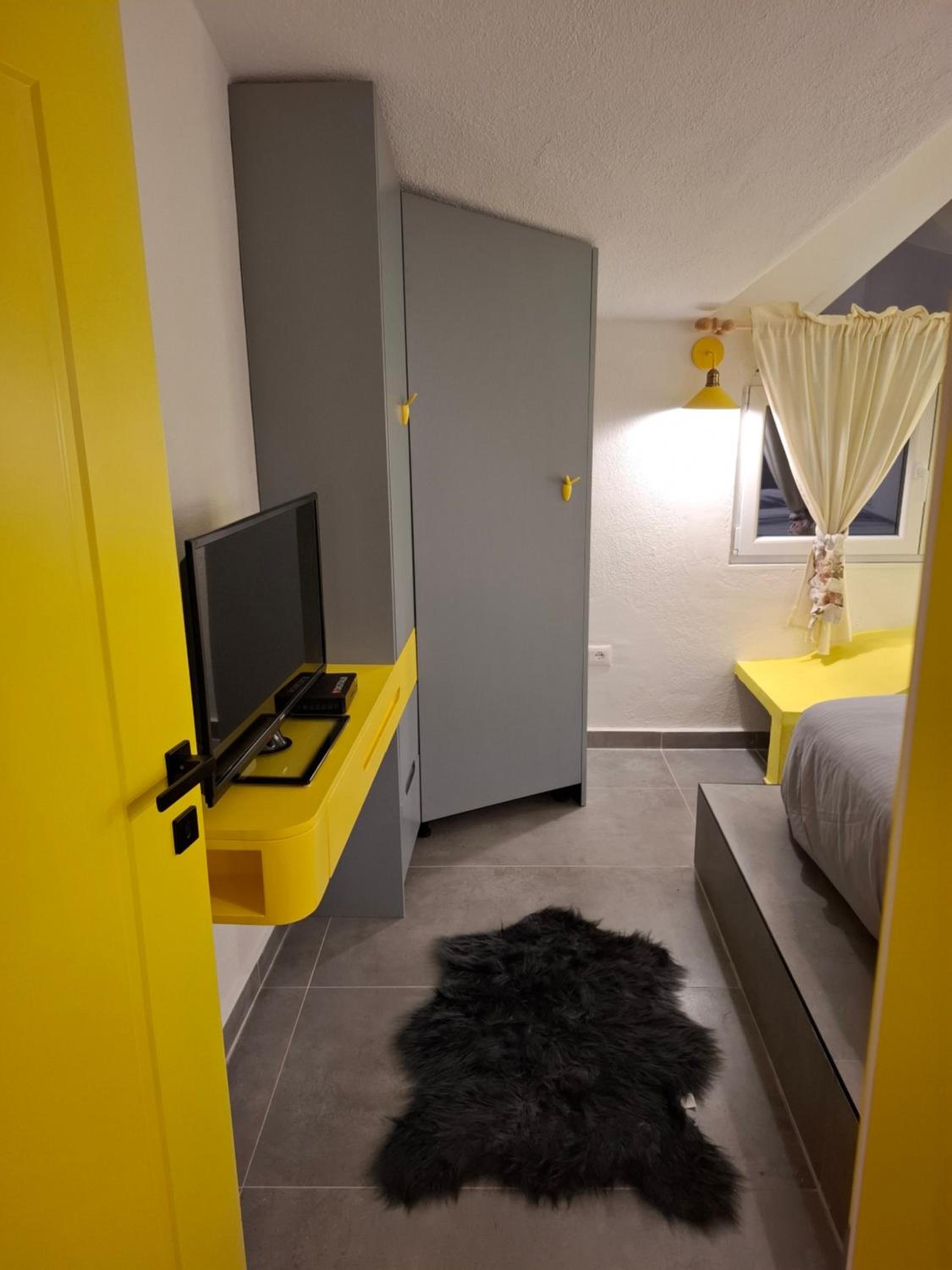 Domin Apartment, Golem, Durrës