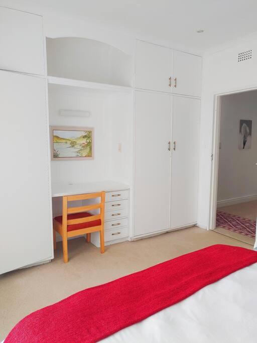 Khangi's Home with Ocean Views view 4
