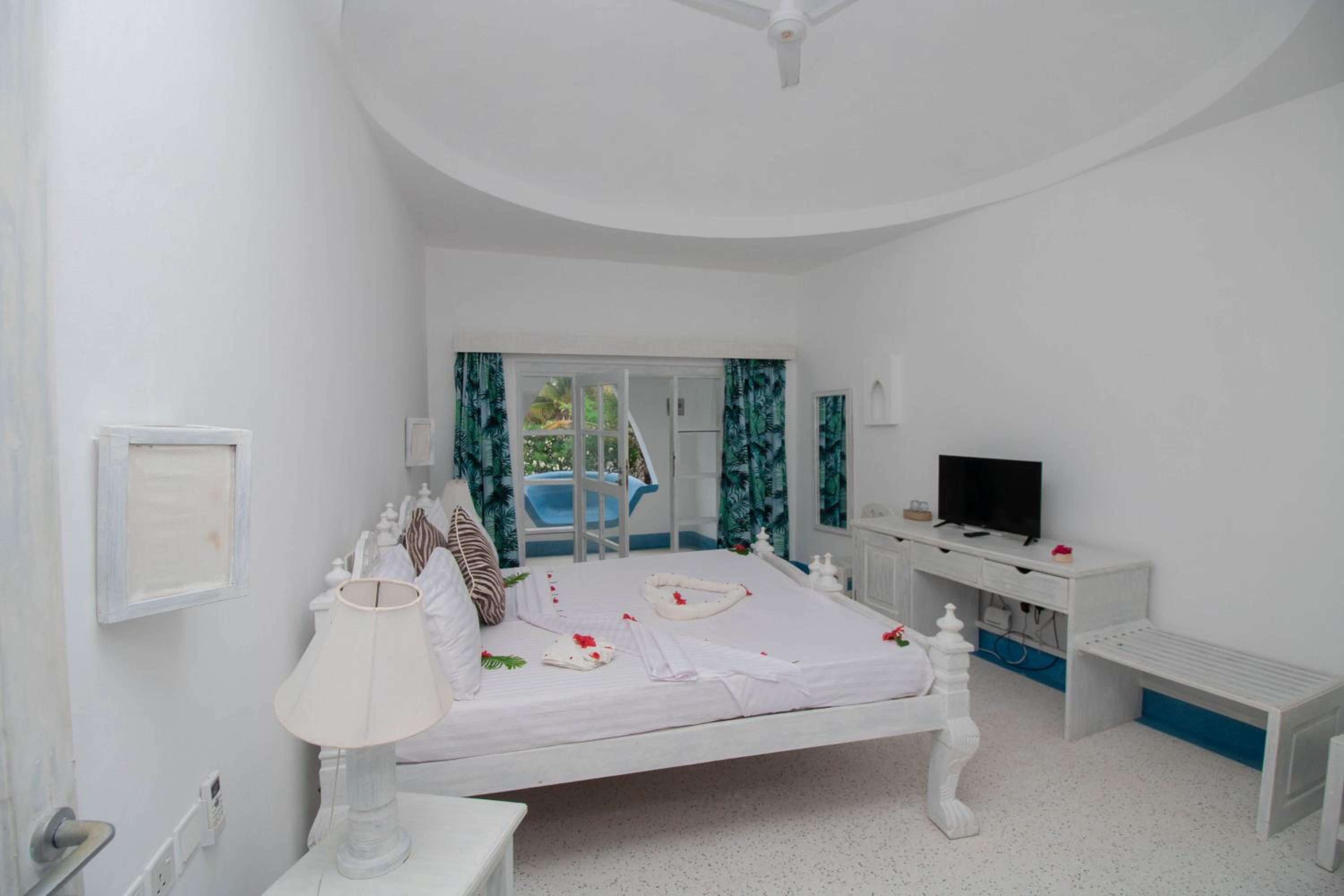 Life Resort Sun Palm Beach & SPA