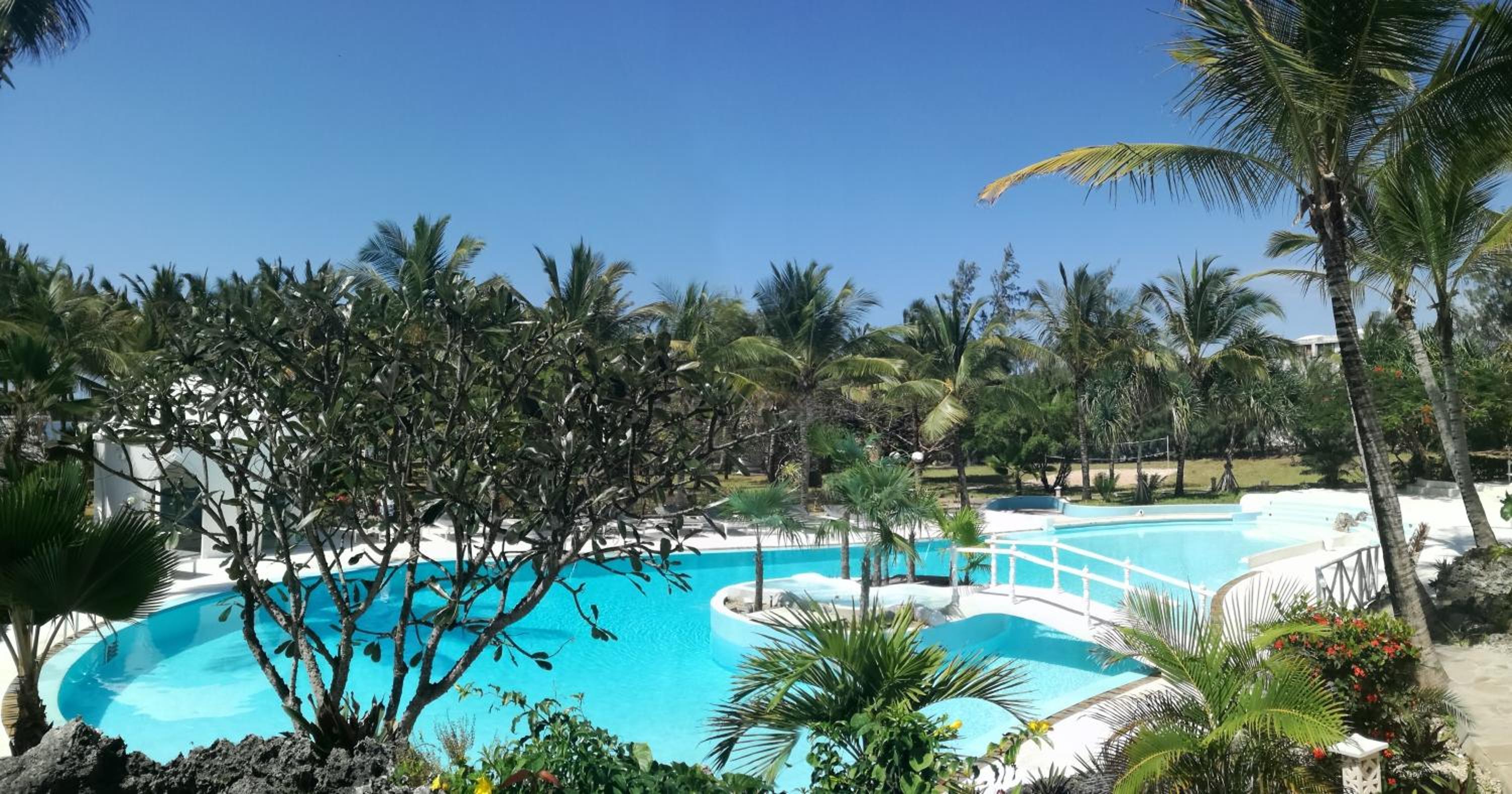Life Resort Sun Palm Beach & SPA