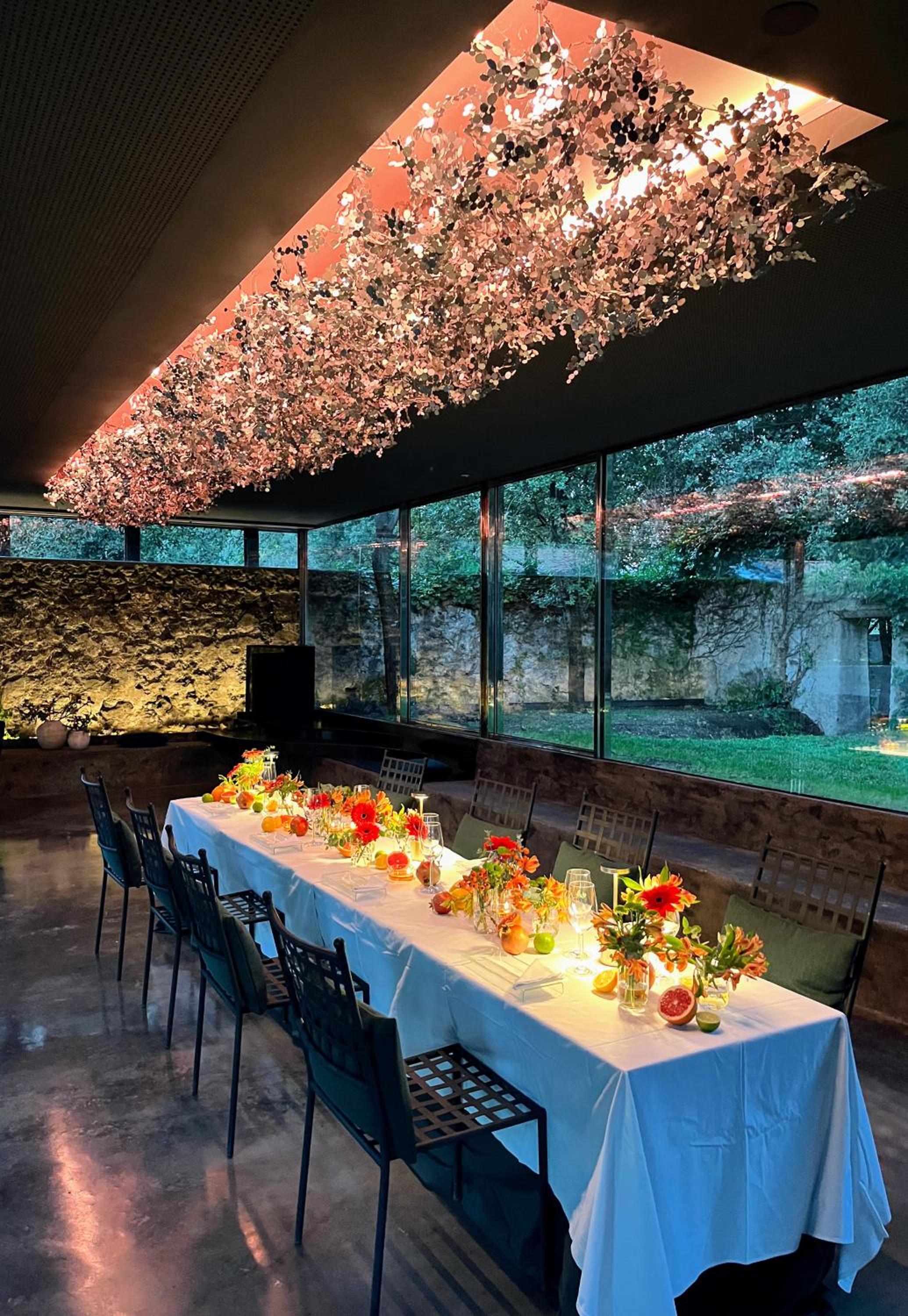 Les Cols Pavellons view 3