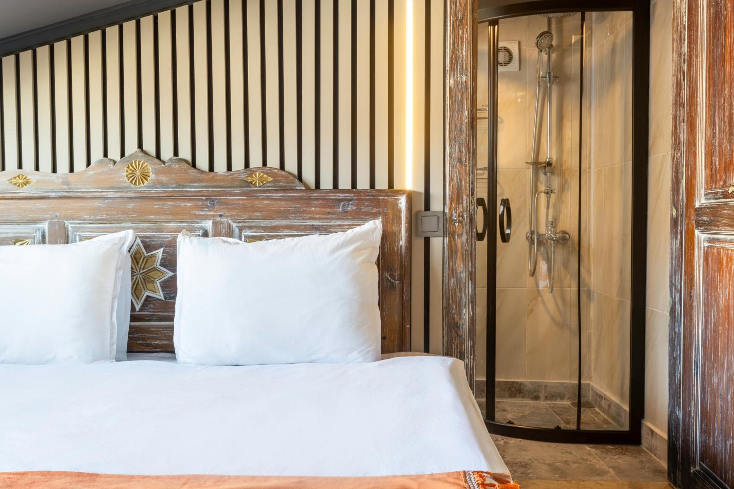 Wonder Wood Otel - Image 26