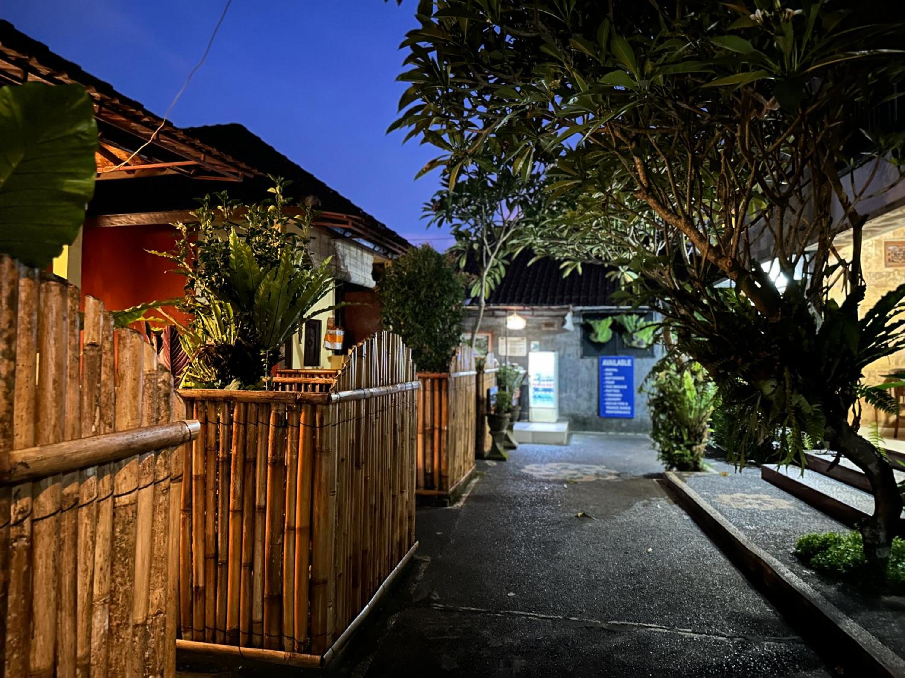 Ayye Bungalows