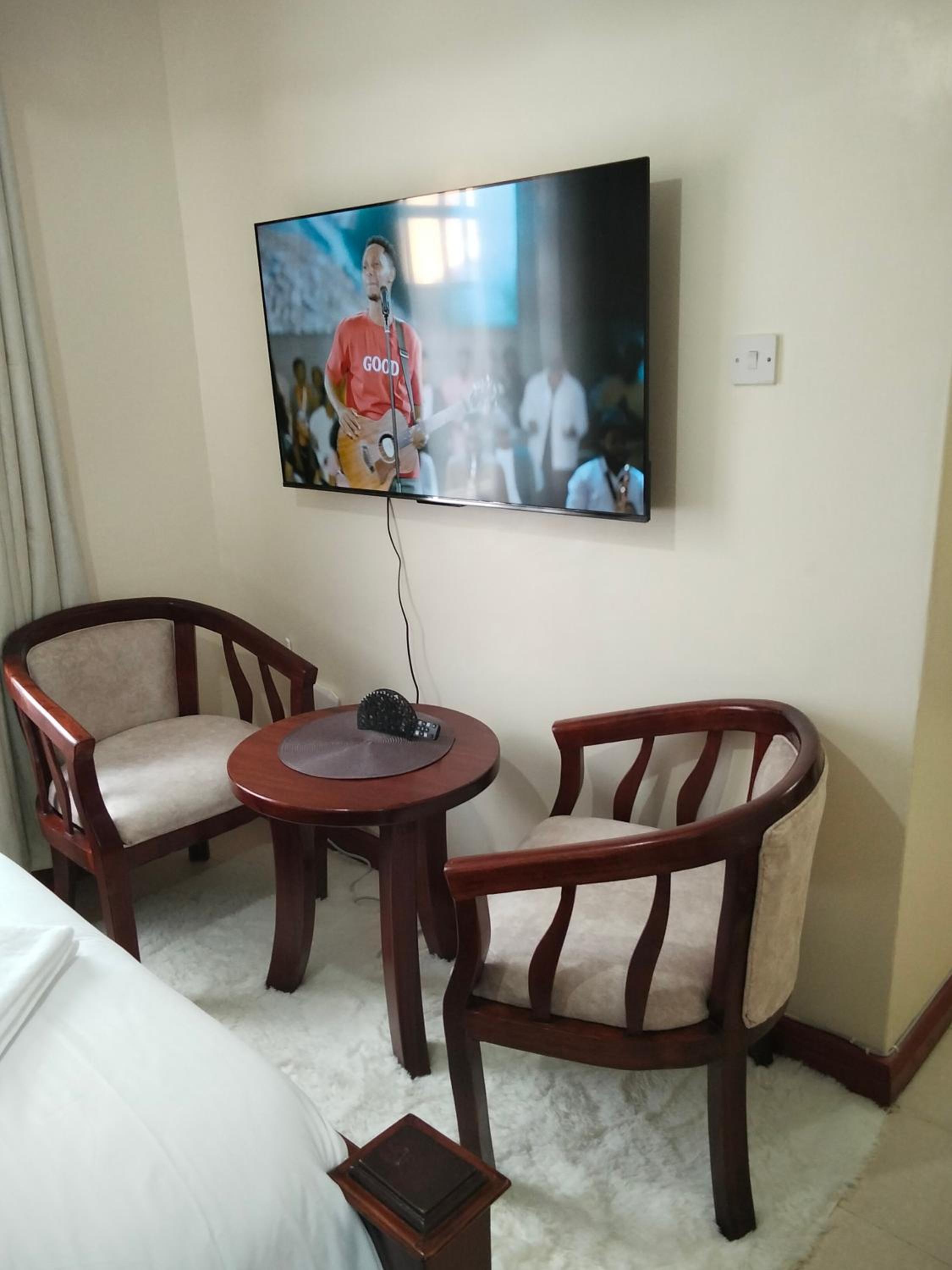 AMOR Riara D1 view 3