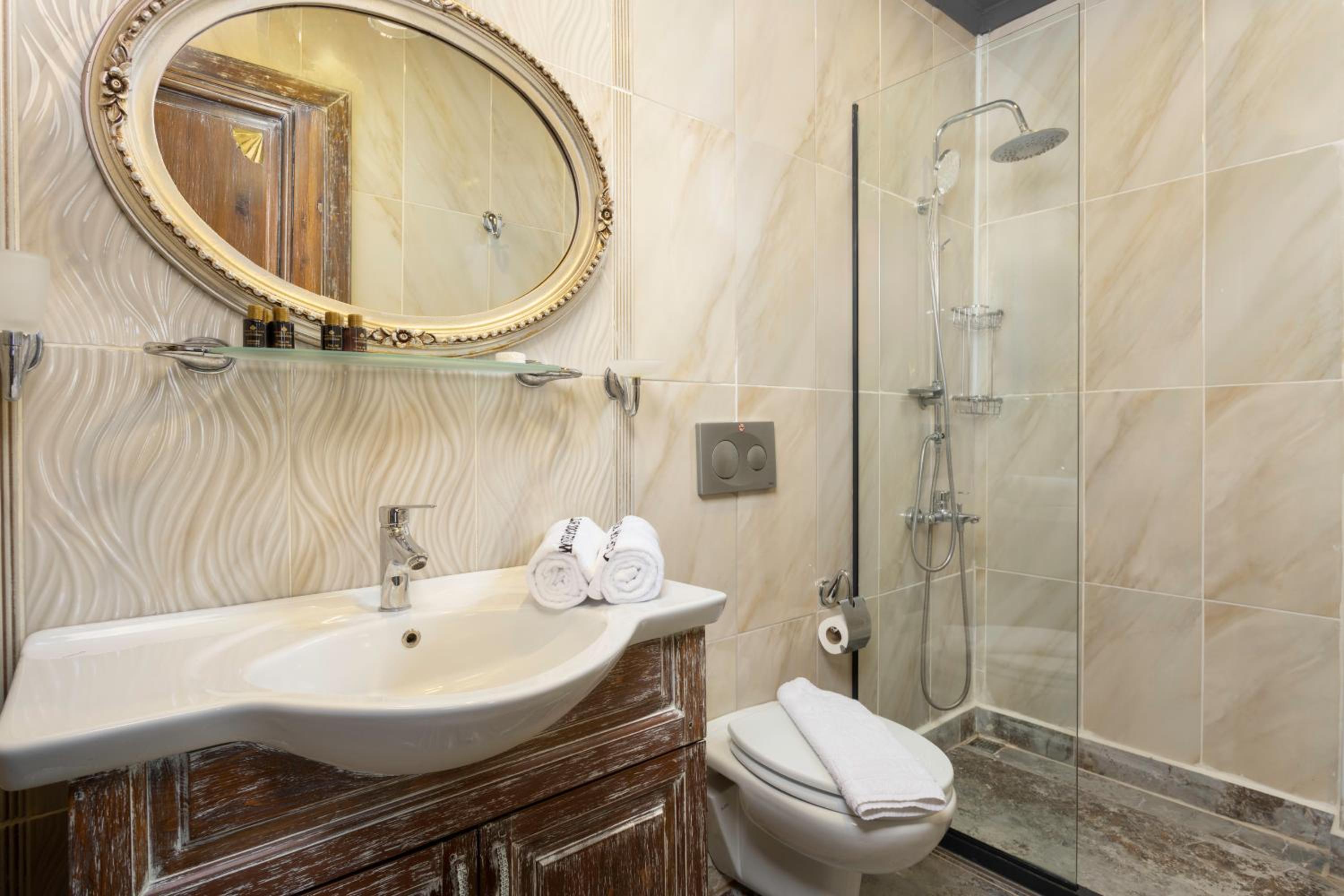 Wonder Wood Otel - Image 80