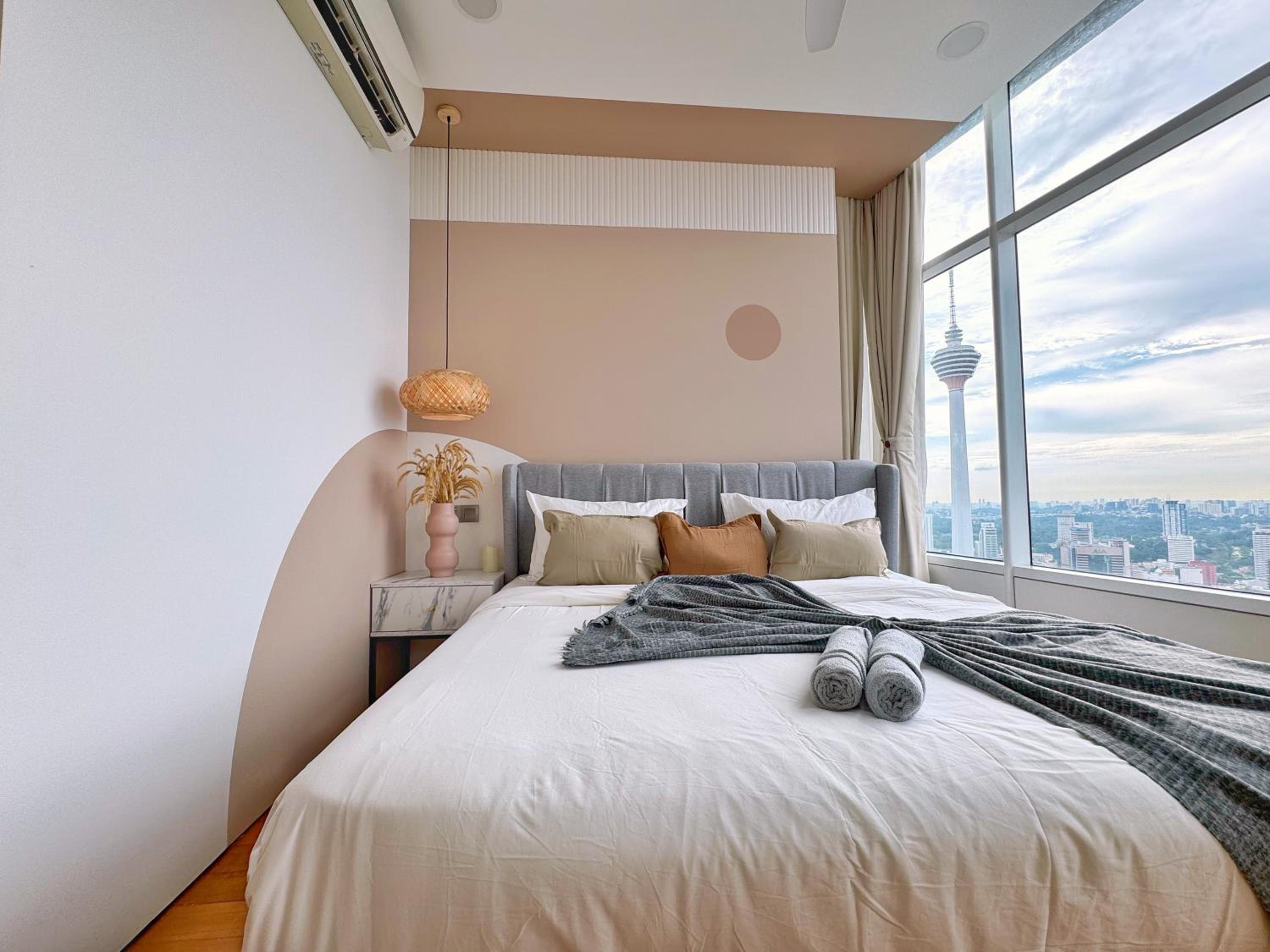 Sky Suites Upper 3BR Suite at KLCC