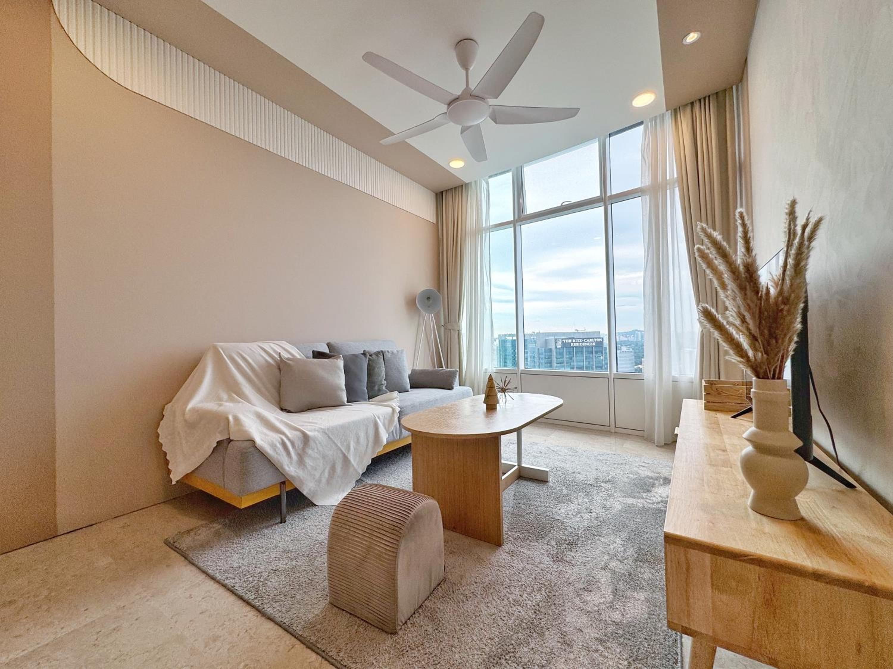 Sky Suites Upper 3BR Suite at KLCC