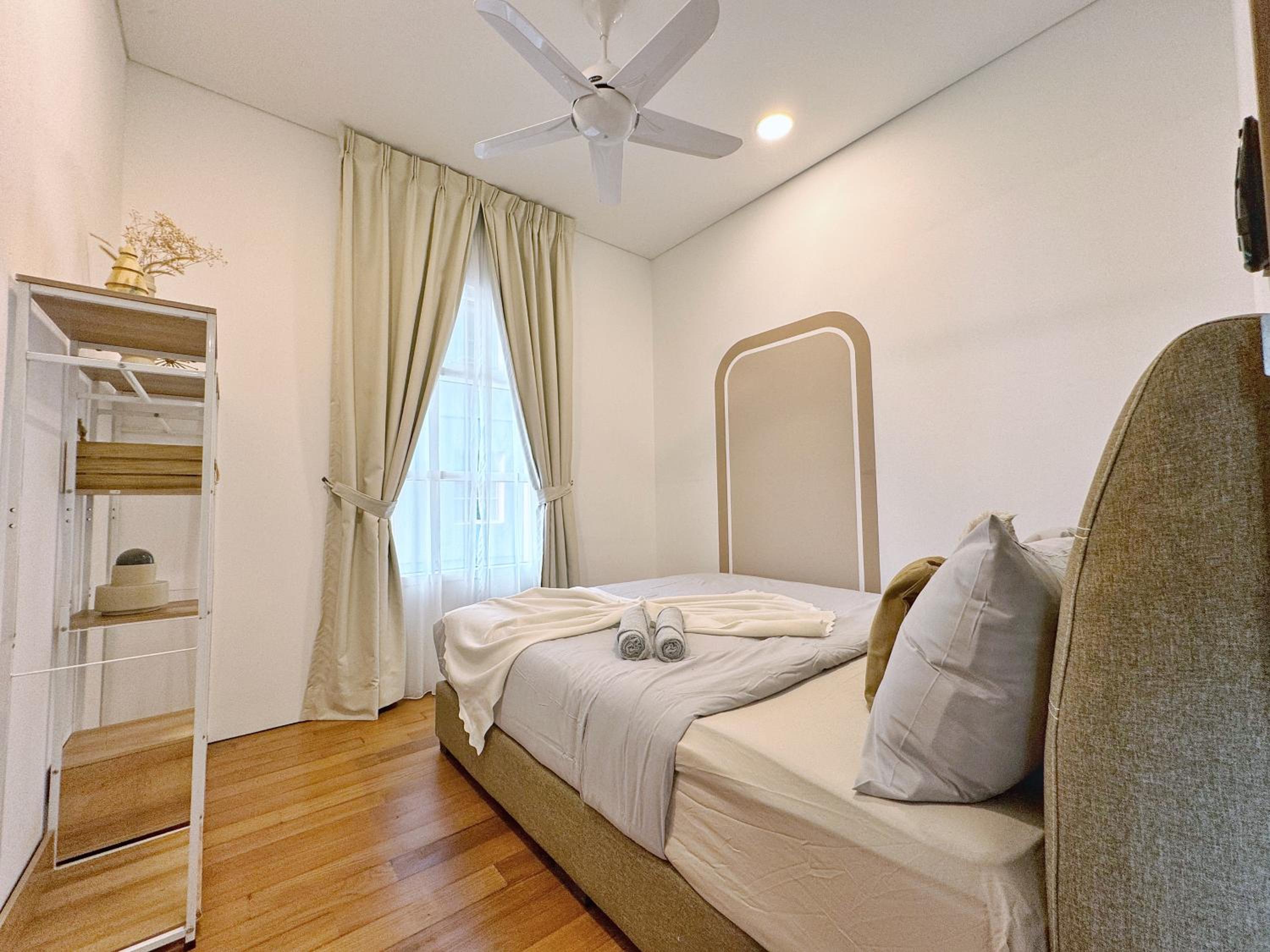 Sky Suites Upper 3BR Suite at KLCC