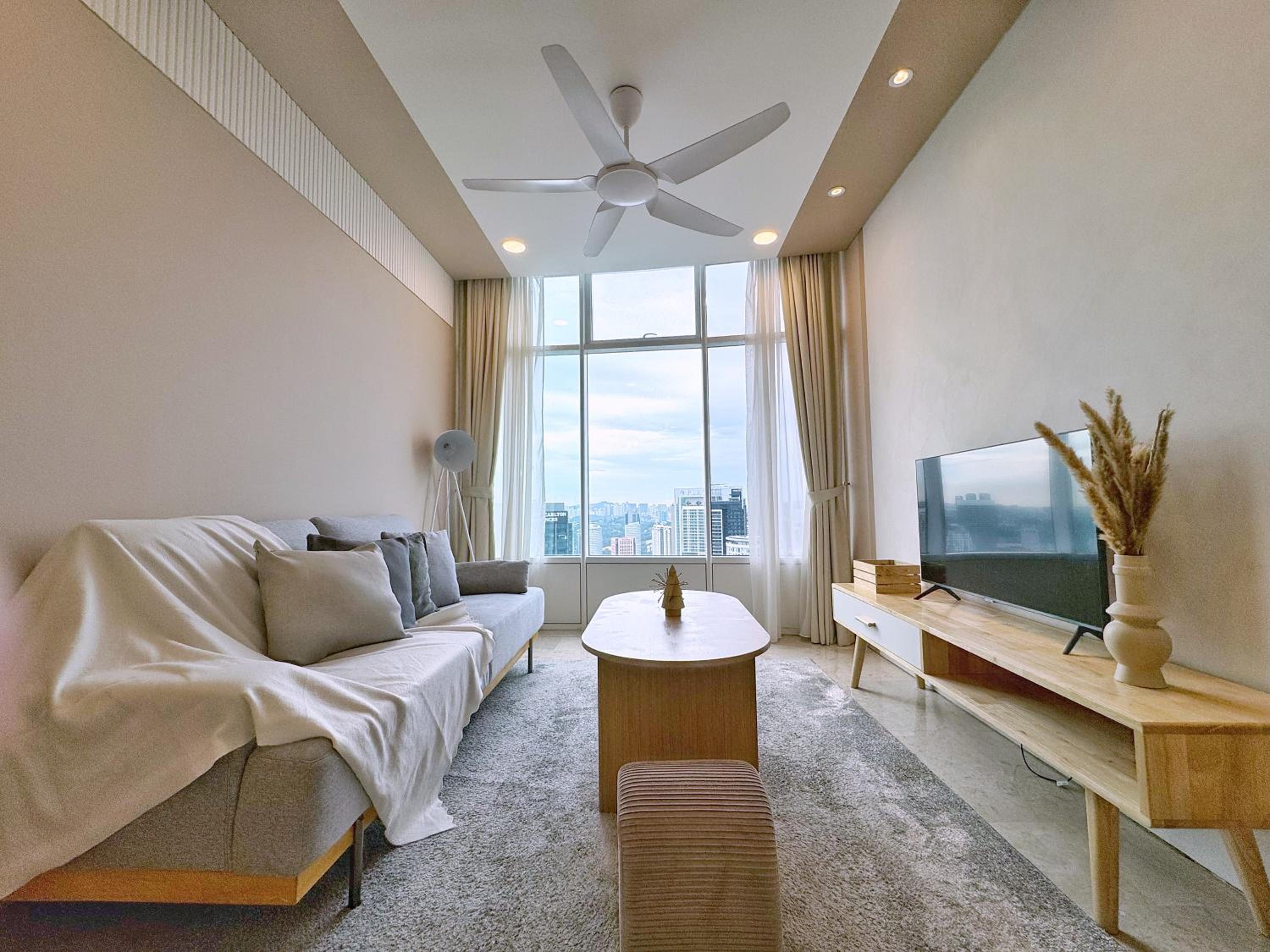 Sky Suites Upper 3BR Suite at KLCC