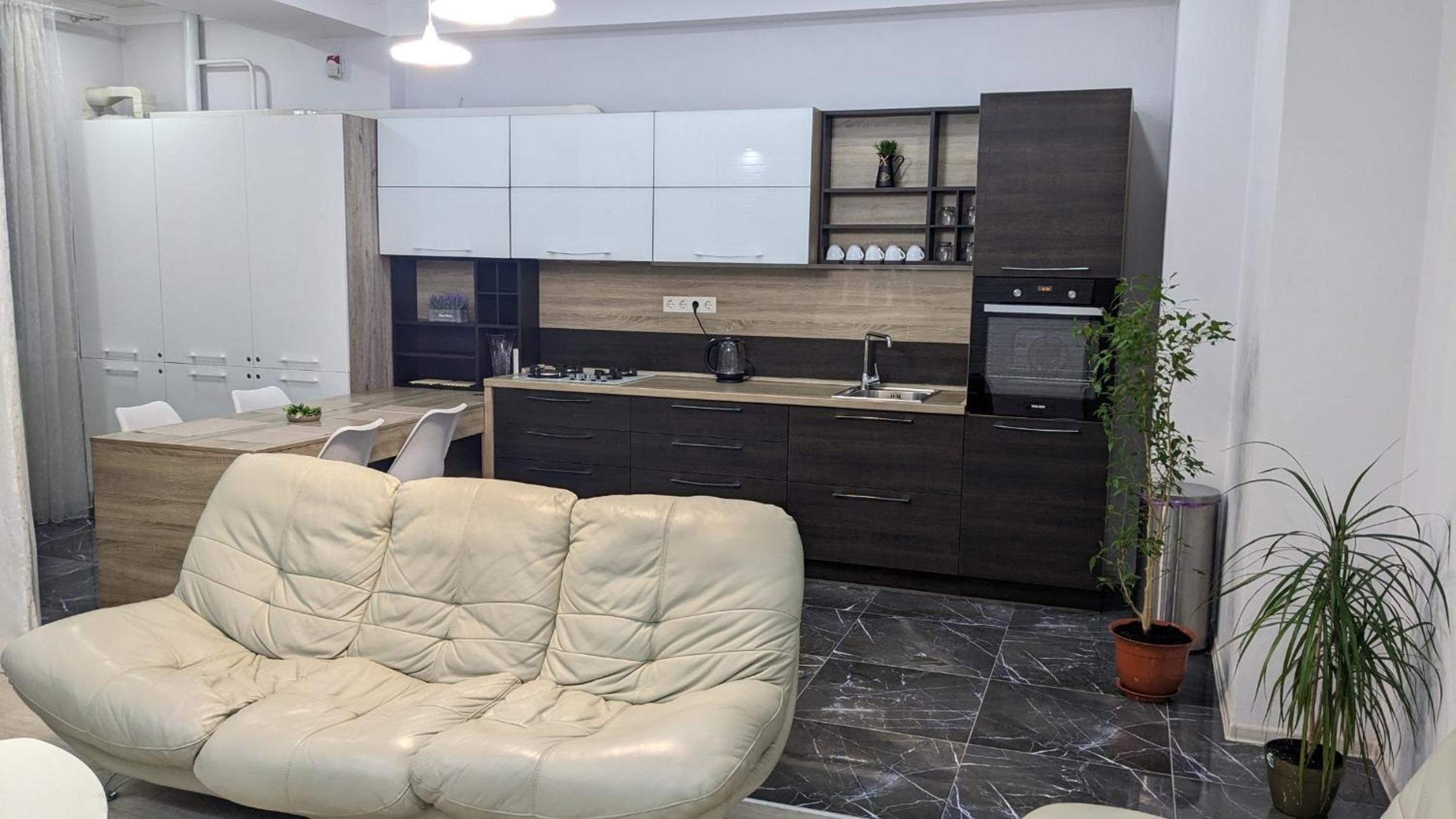 GoRent ExFactor apartment